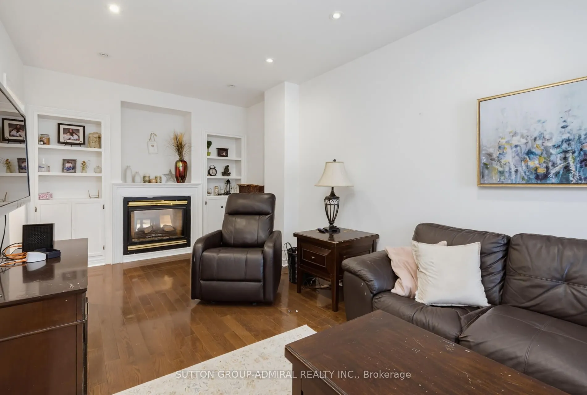27 Pine Hollow Crescent
