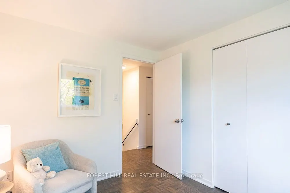 6 Snowshoe Crescent
