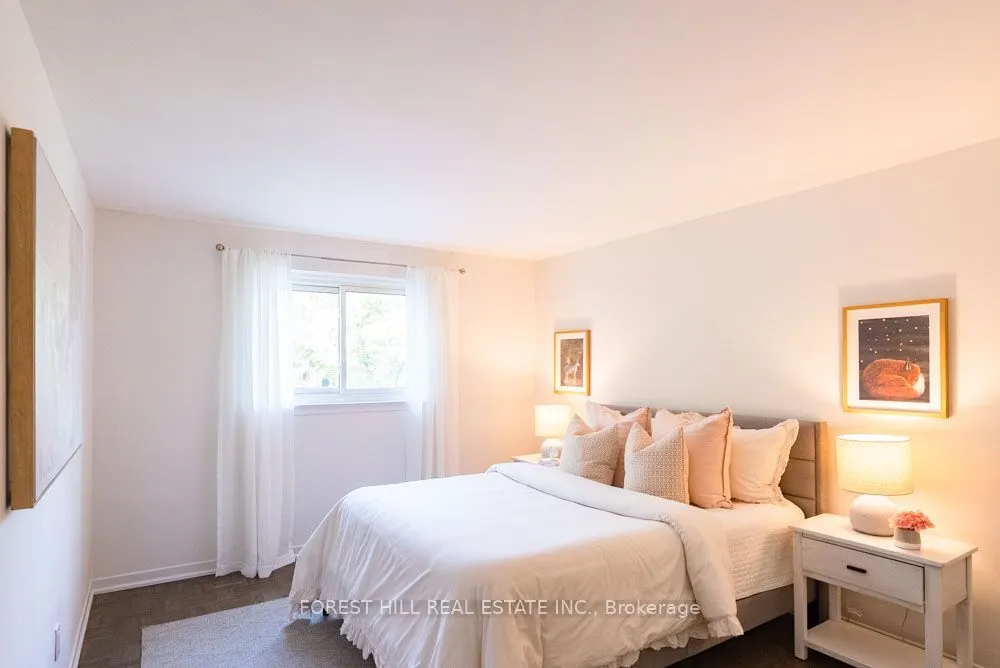 6 Snowshoe Crescent