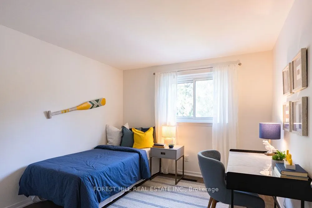 6 Snowshoe Crescent