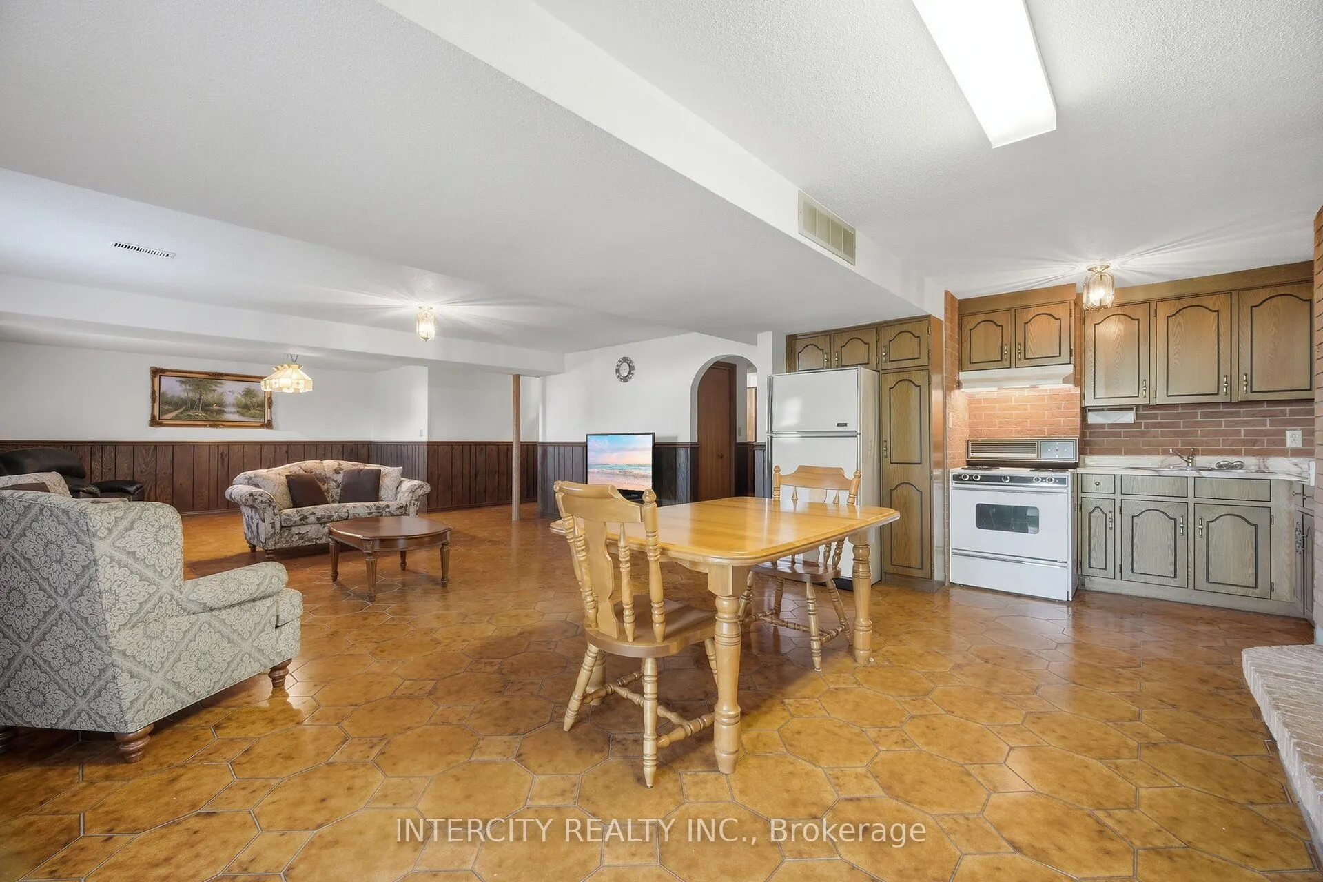 146 Jules Avenue