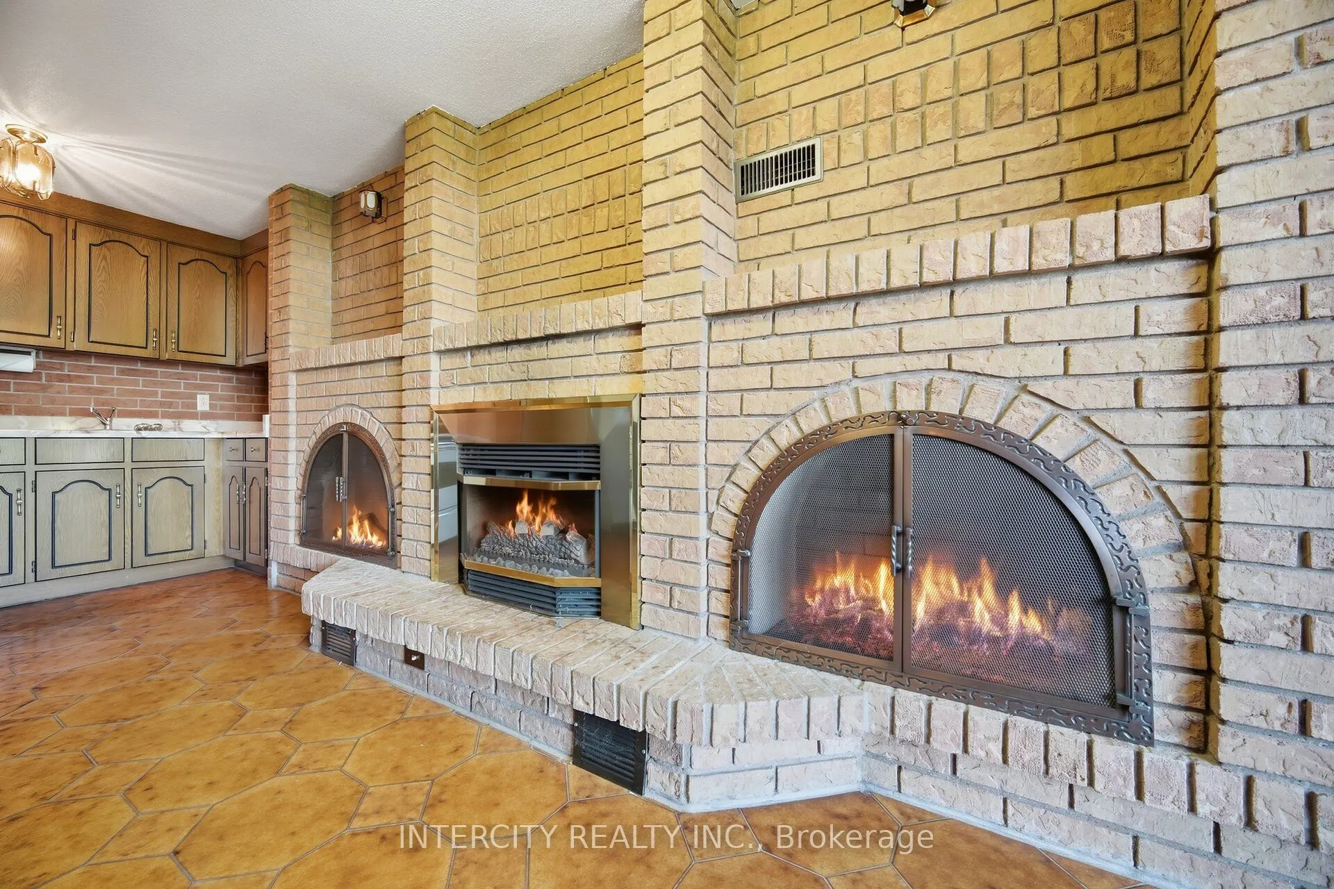 146 Jules Avenue