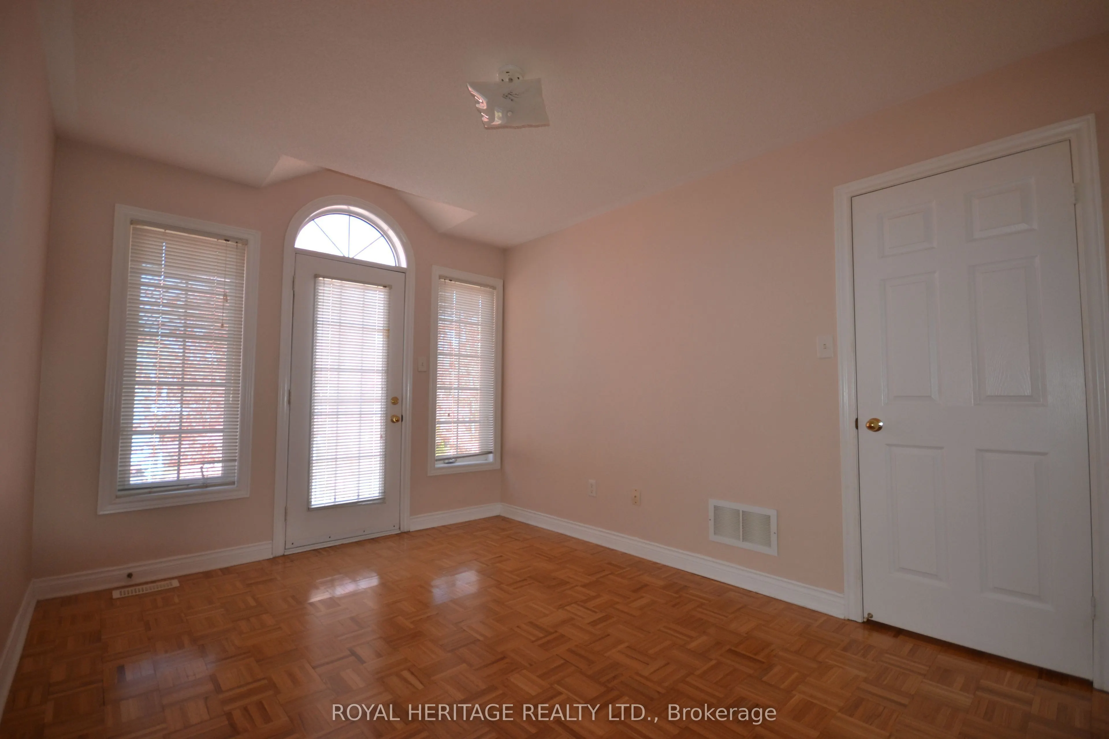 15 Boxhill Road
