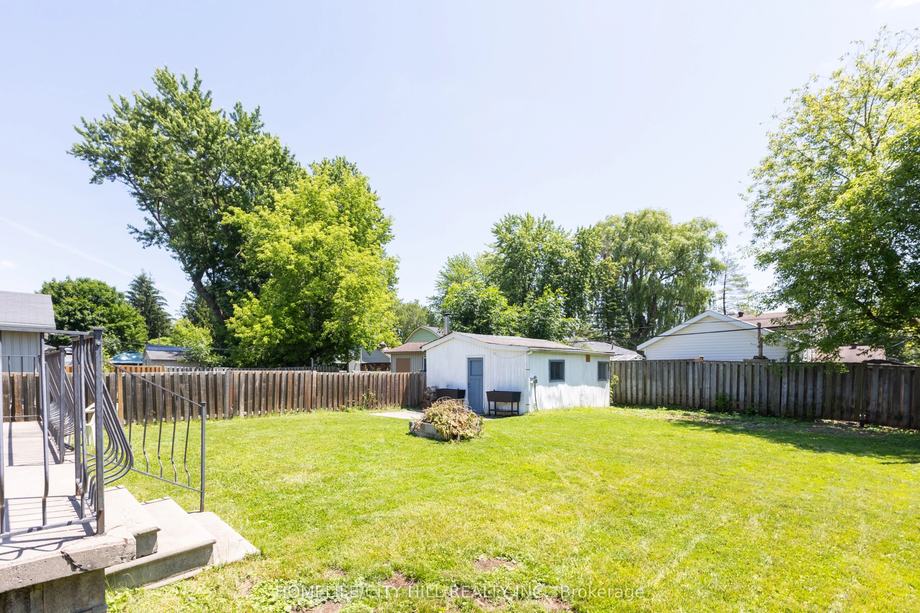 347 Hollywood Drive
