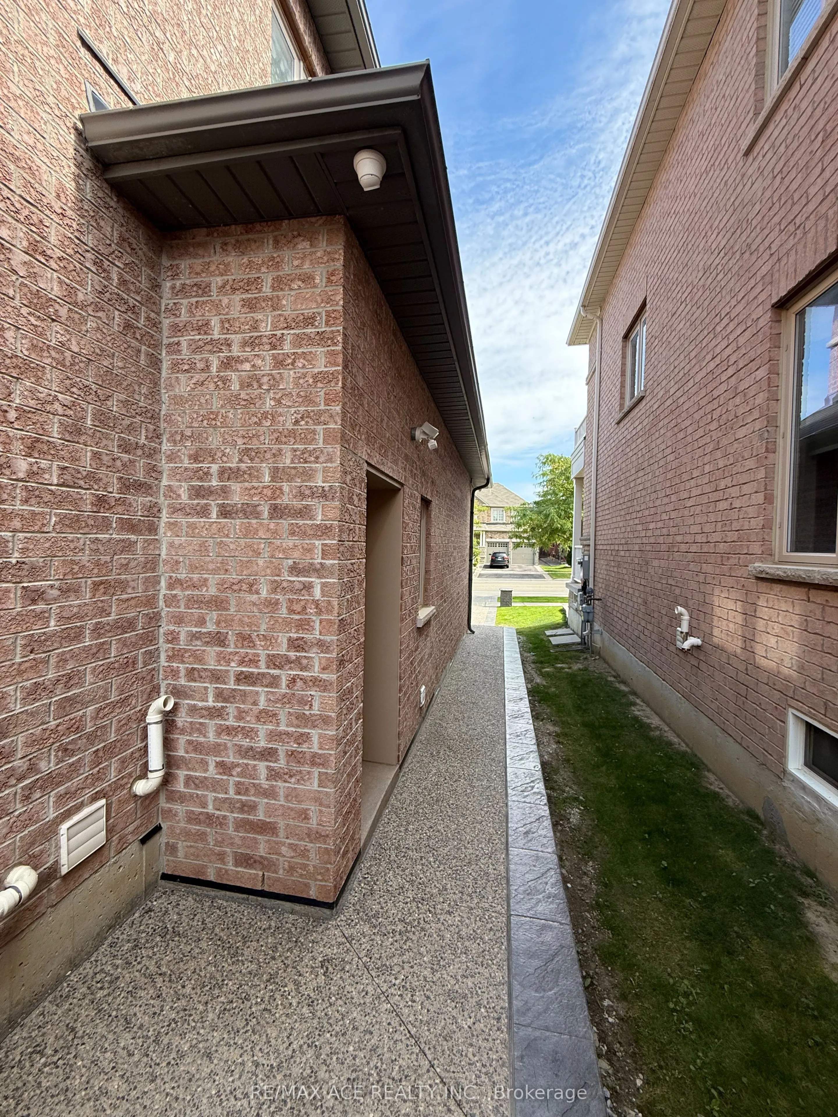 668 Via Campanile Avenue #Bsmt