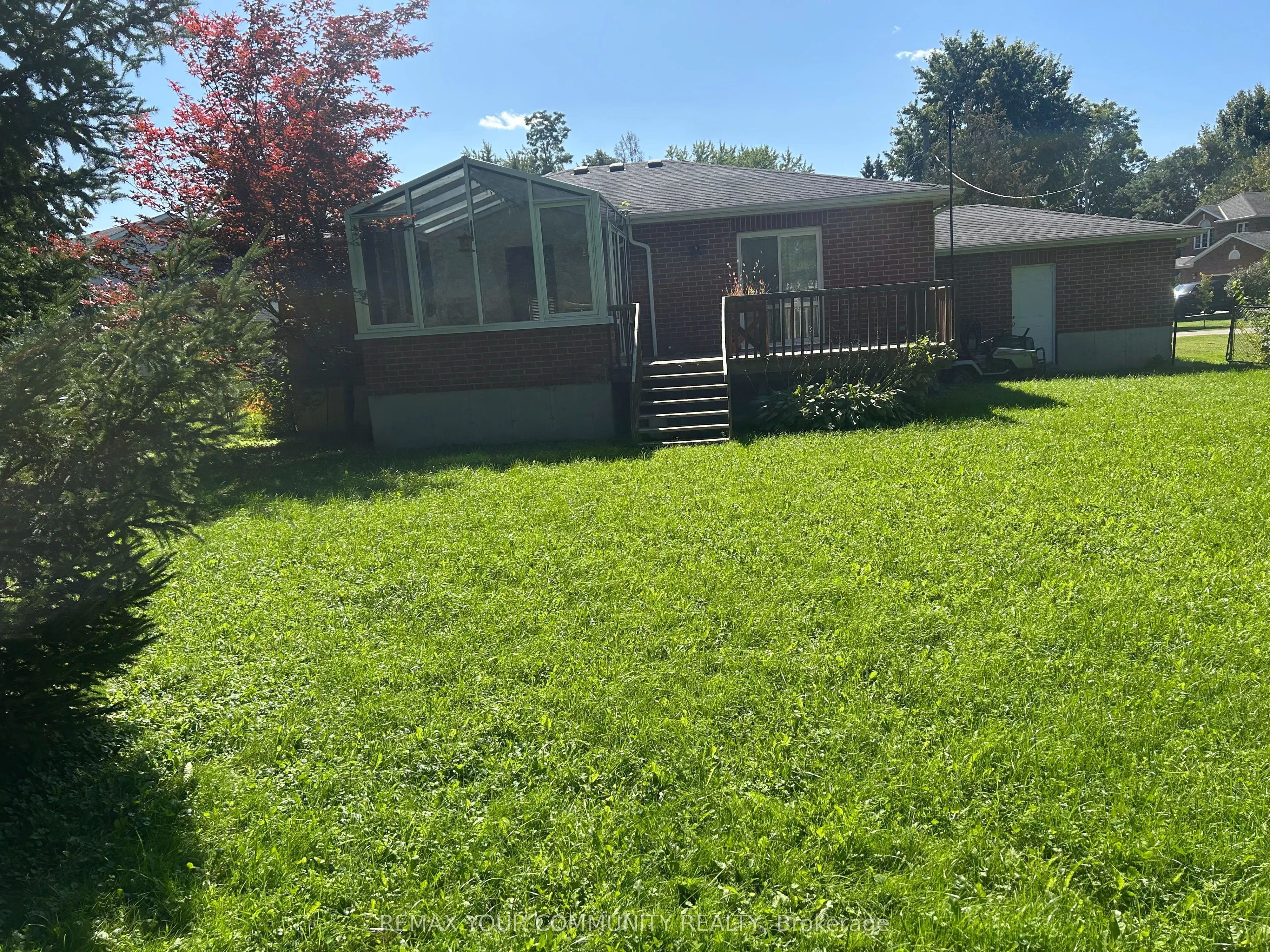 4 Bay Court
