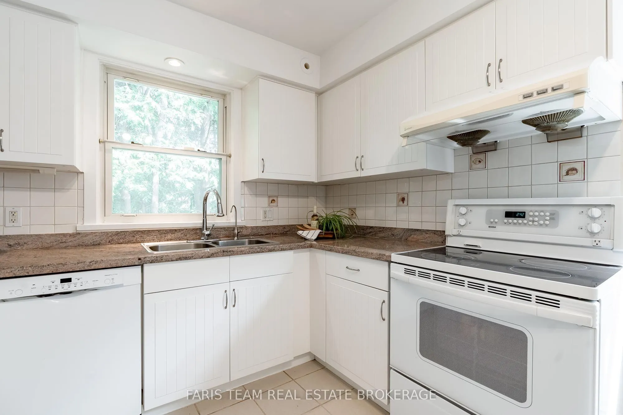 90 Bedford Park Avenue