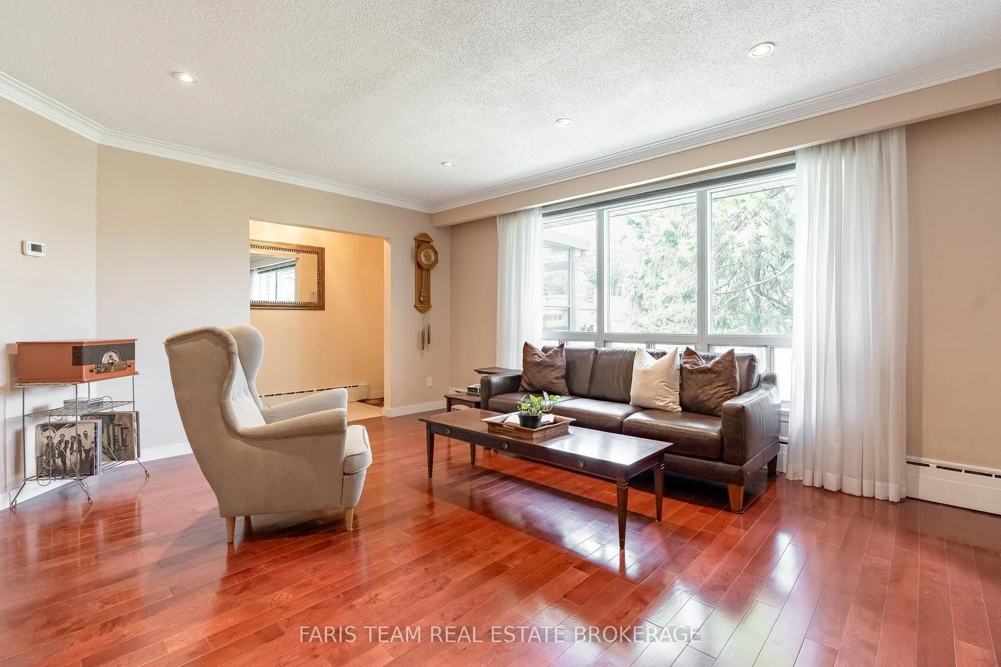 90 Bedford Park Avenue