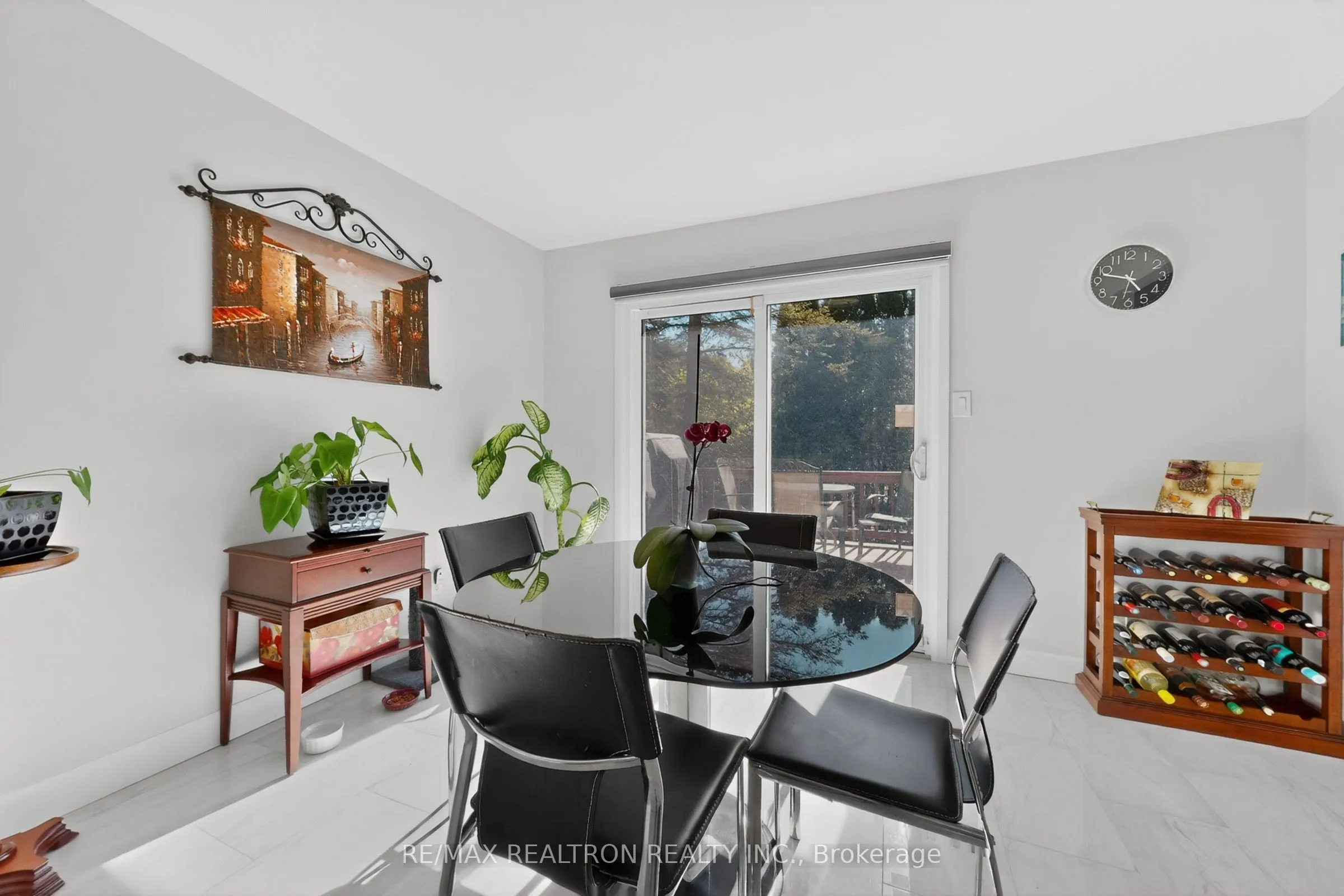 3 Earls Court