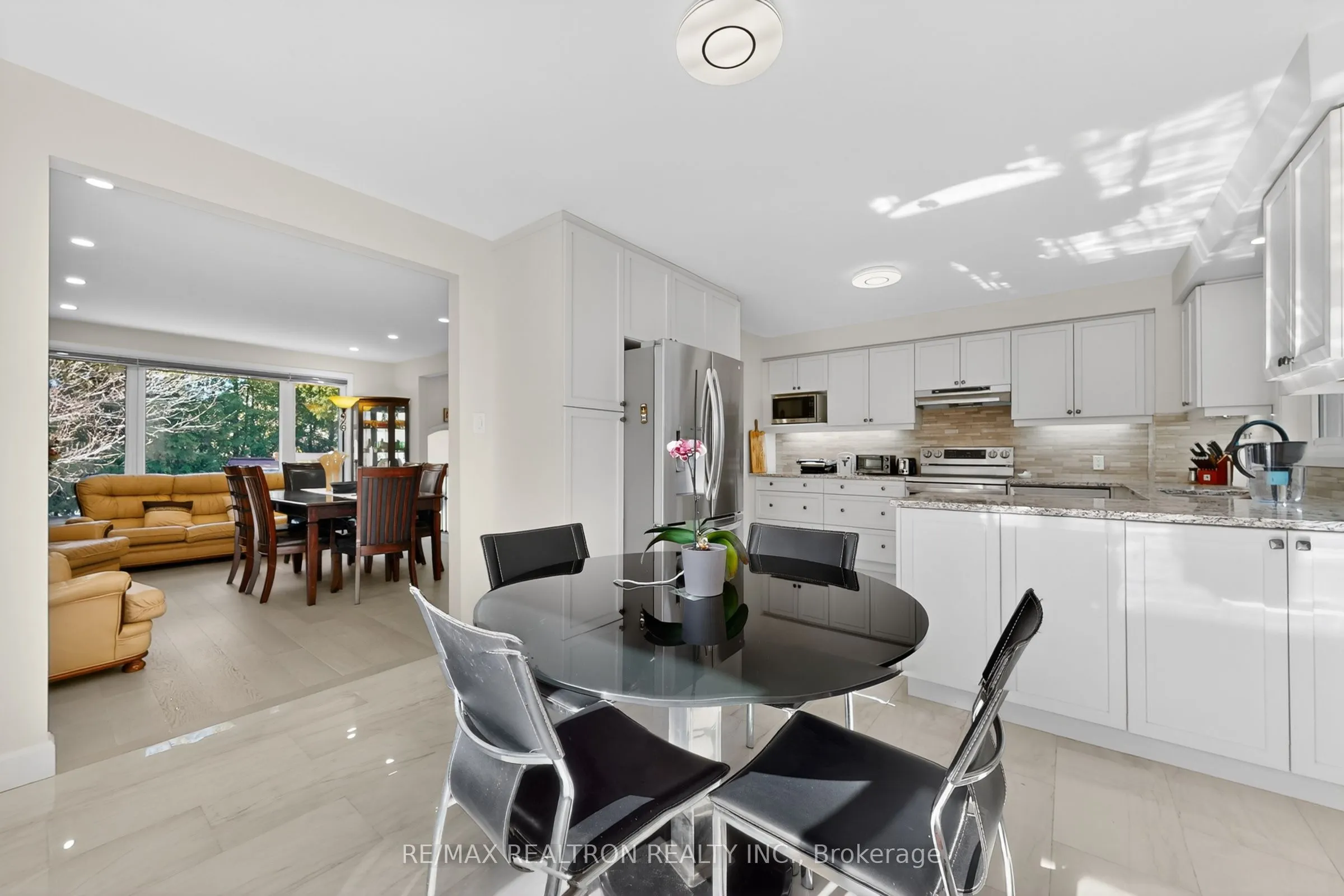 3 Earls Court