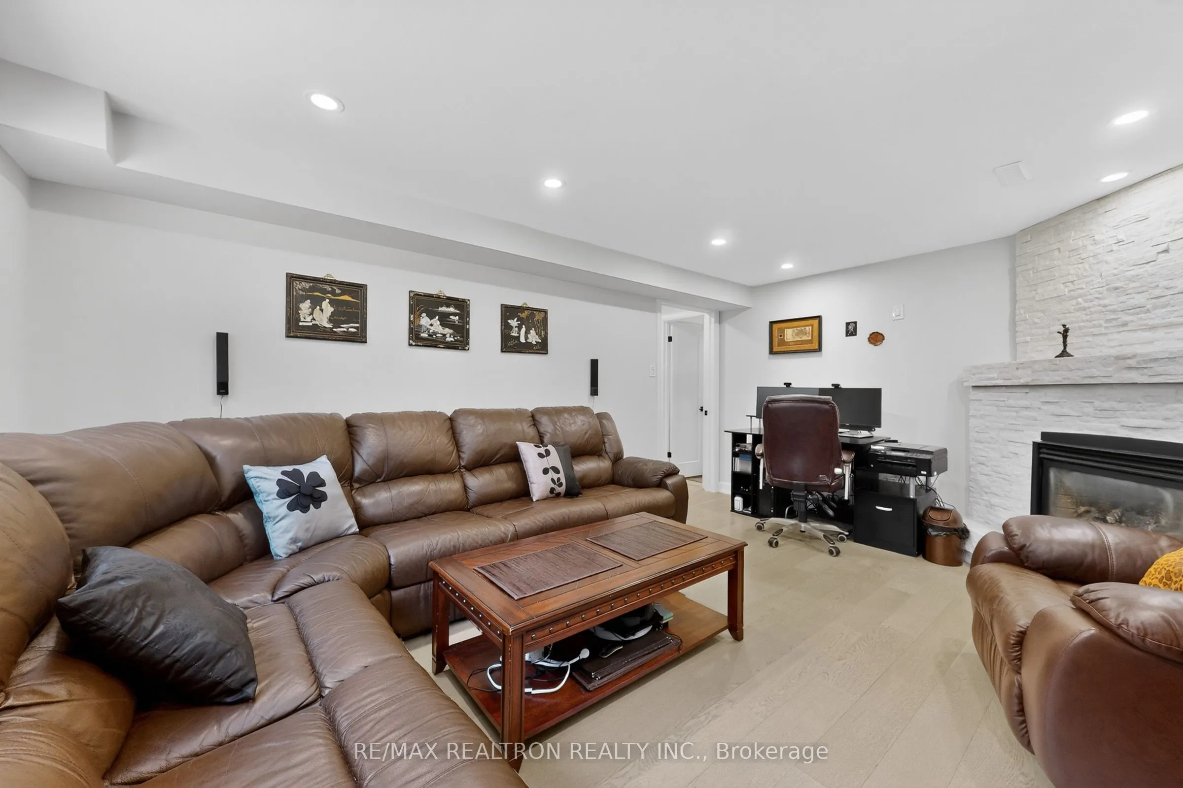 3 Earls Court