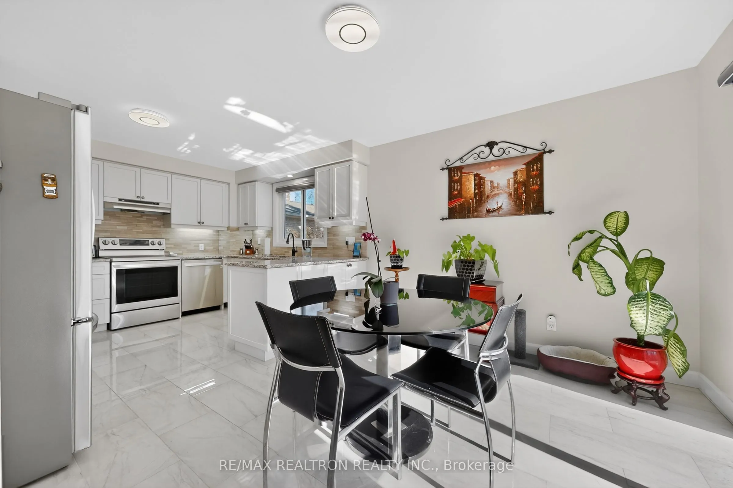 3 Earls Court