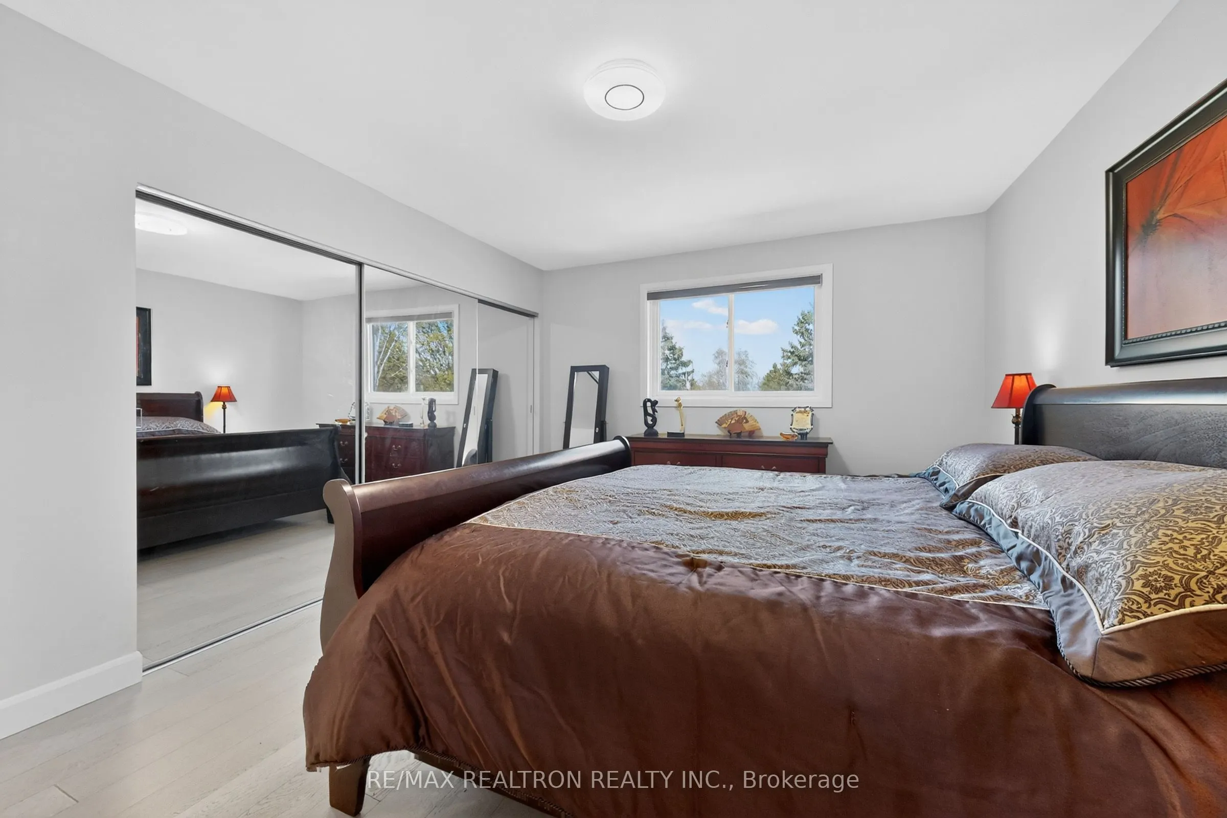 3 Earls Court