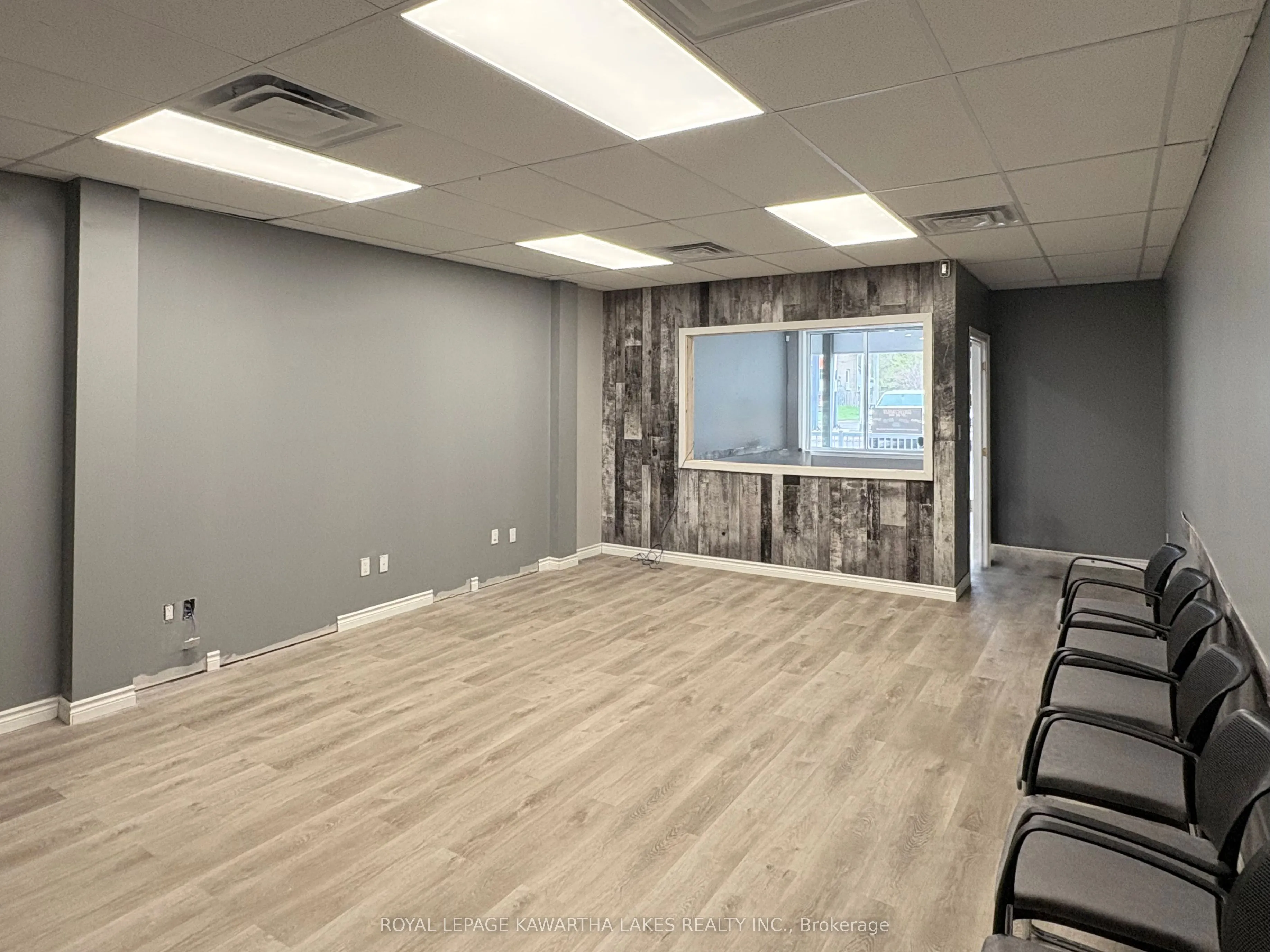 448 Osborne Street #3