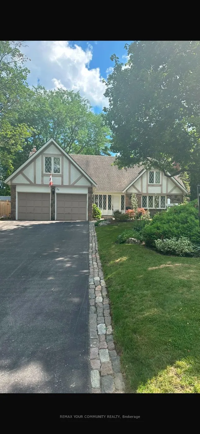 25 Alcaine Court