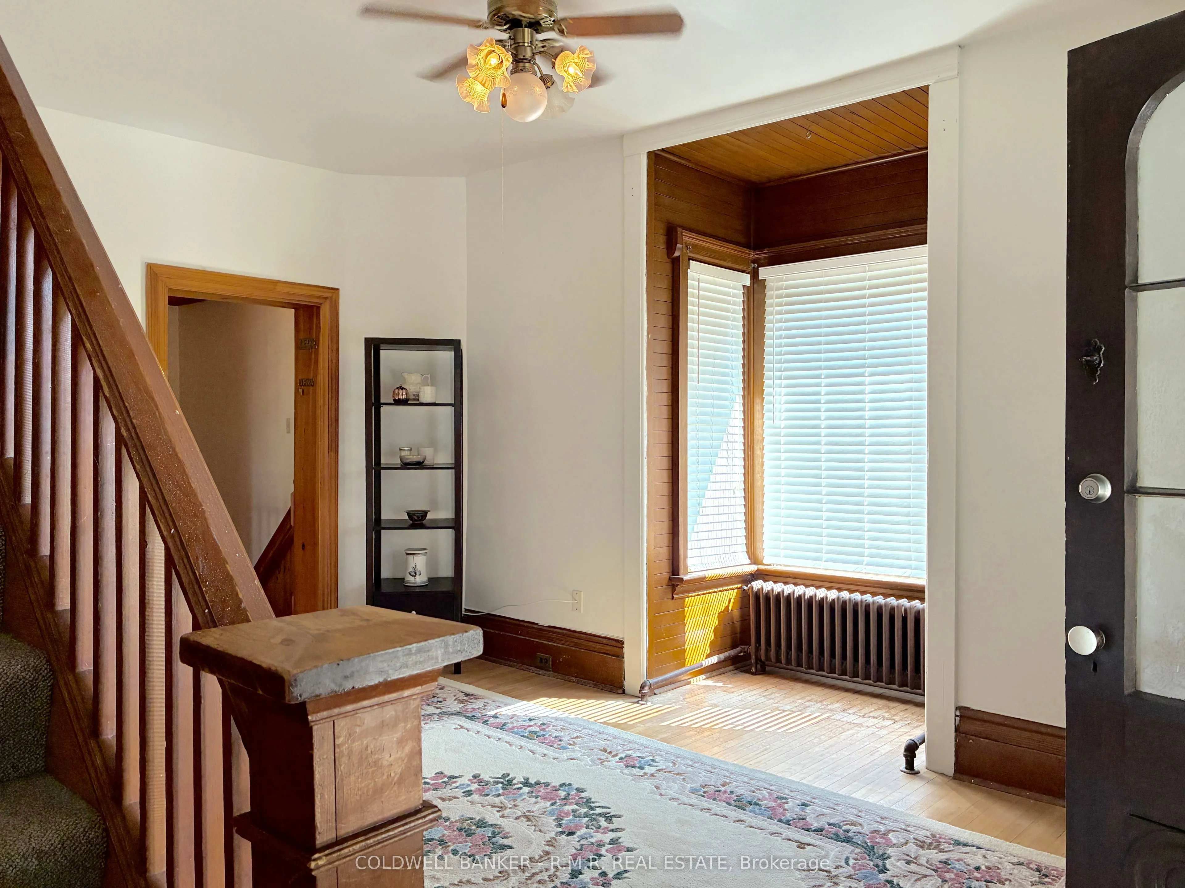 35 Main Street S