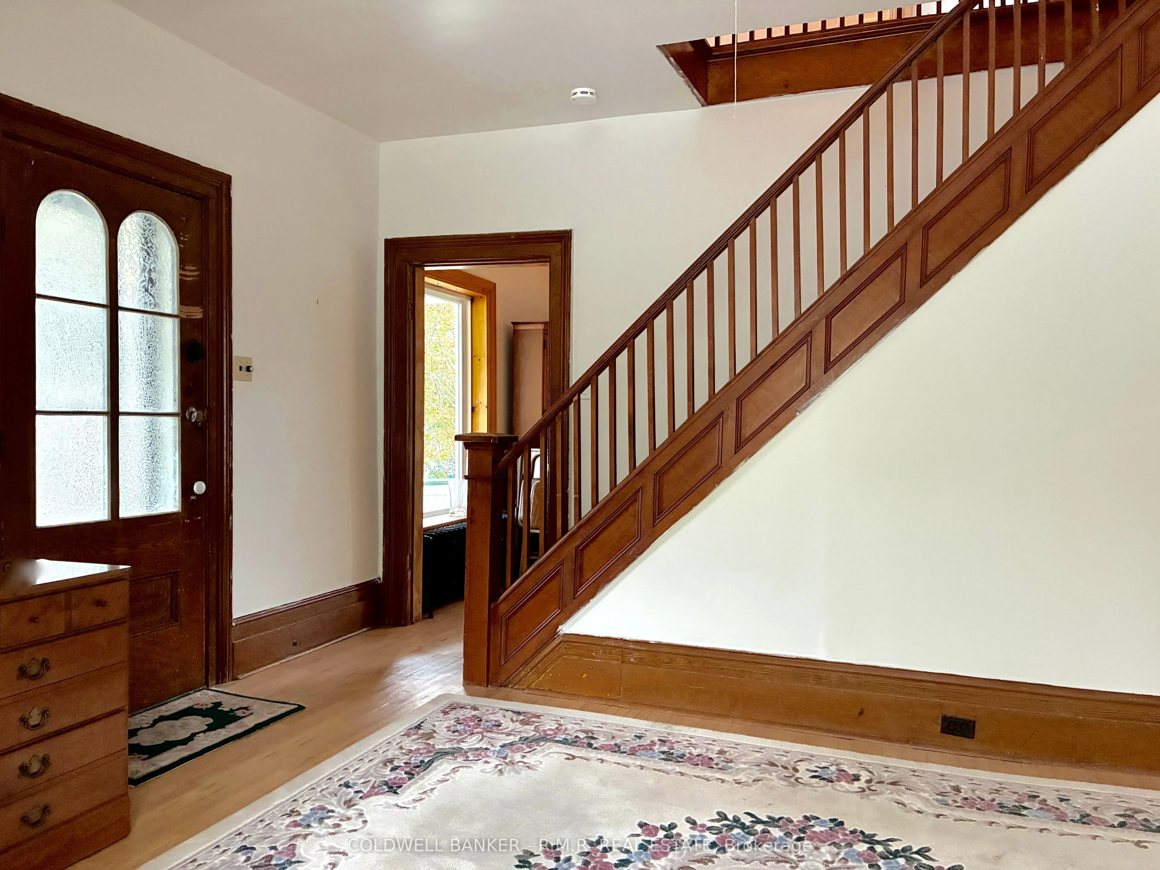 35 Main Street S