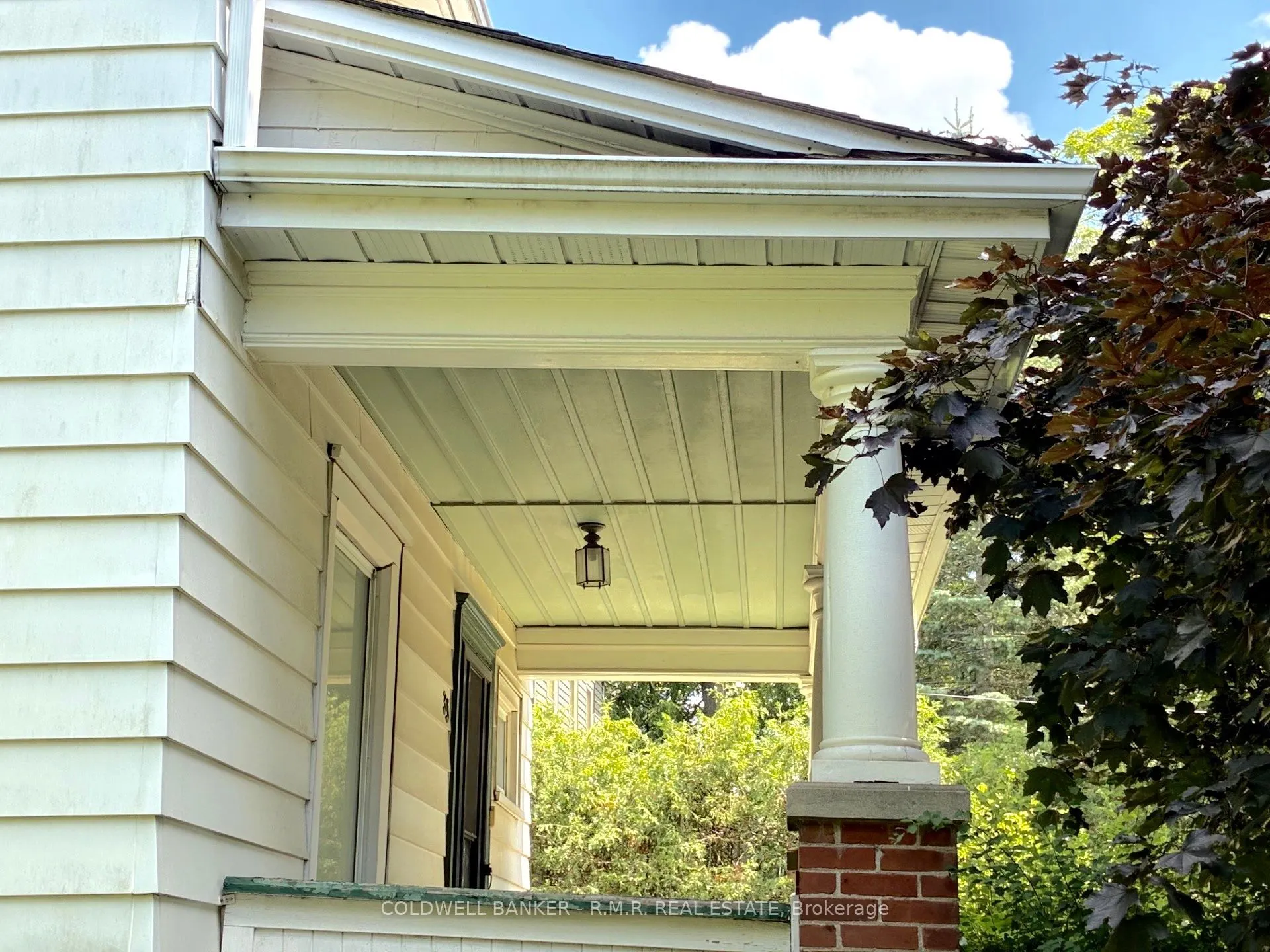 35 Main Street S