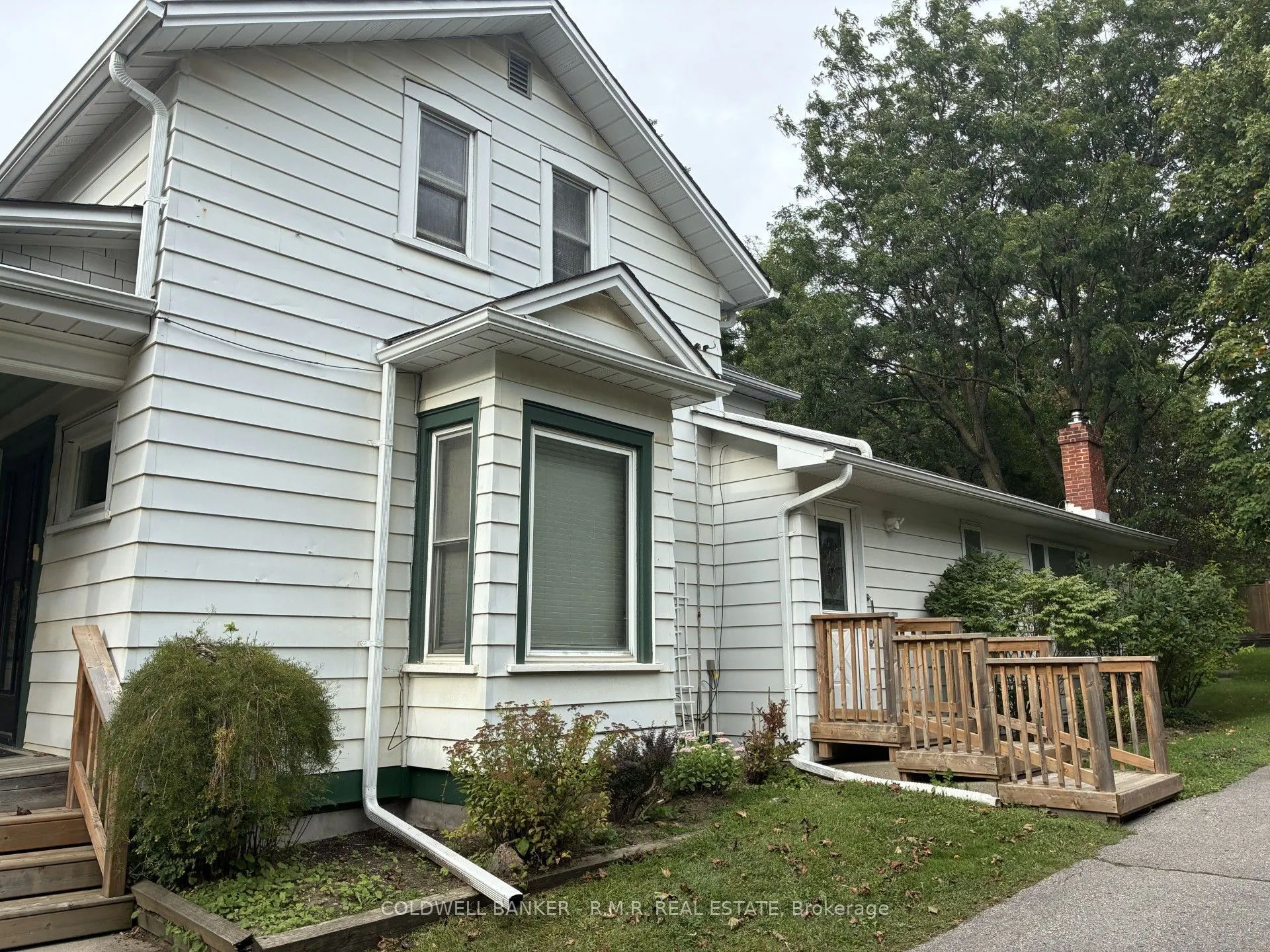 35 Main Street S