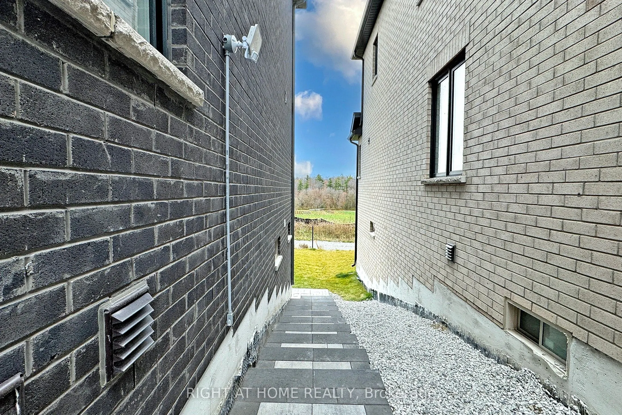 198 Boundary Boulevard #Basement