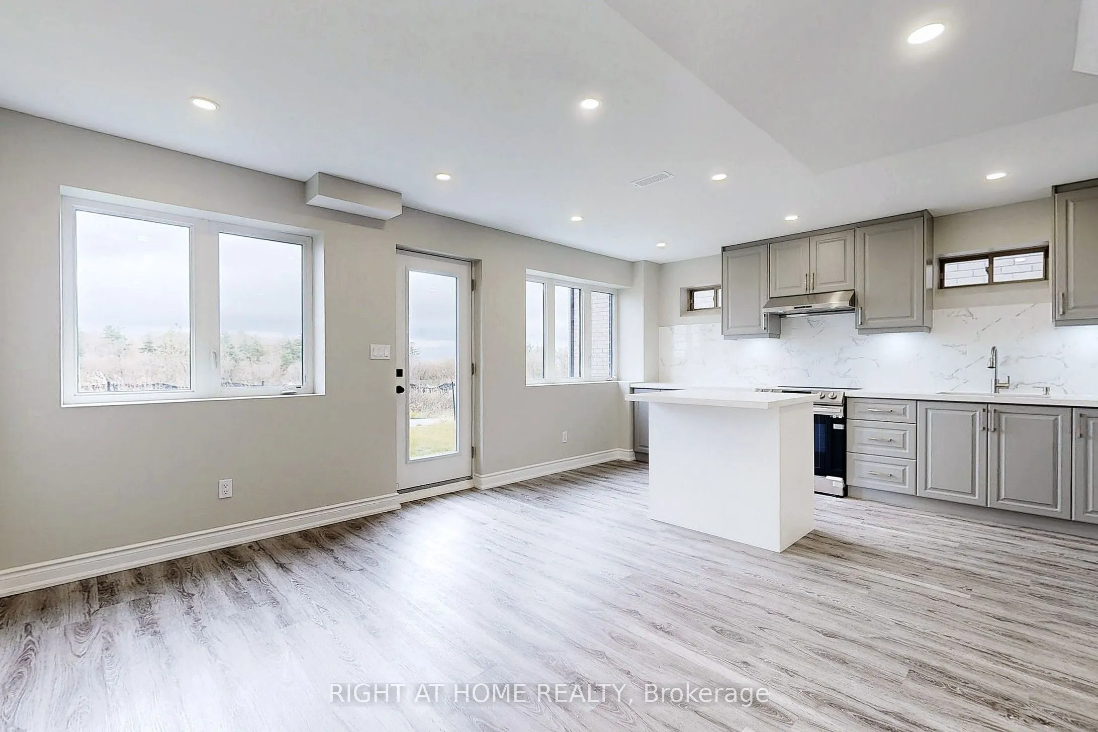 198 Boundary Boulevard #Basement