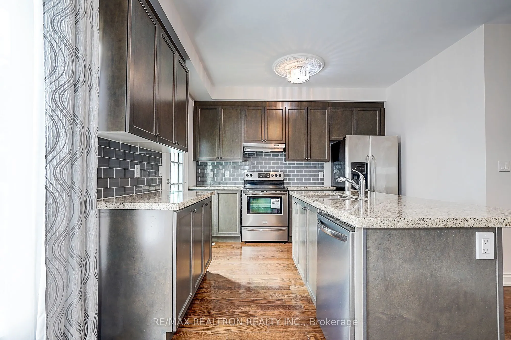 10060 Keele Street #11