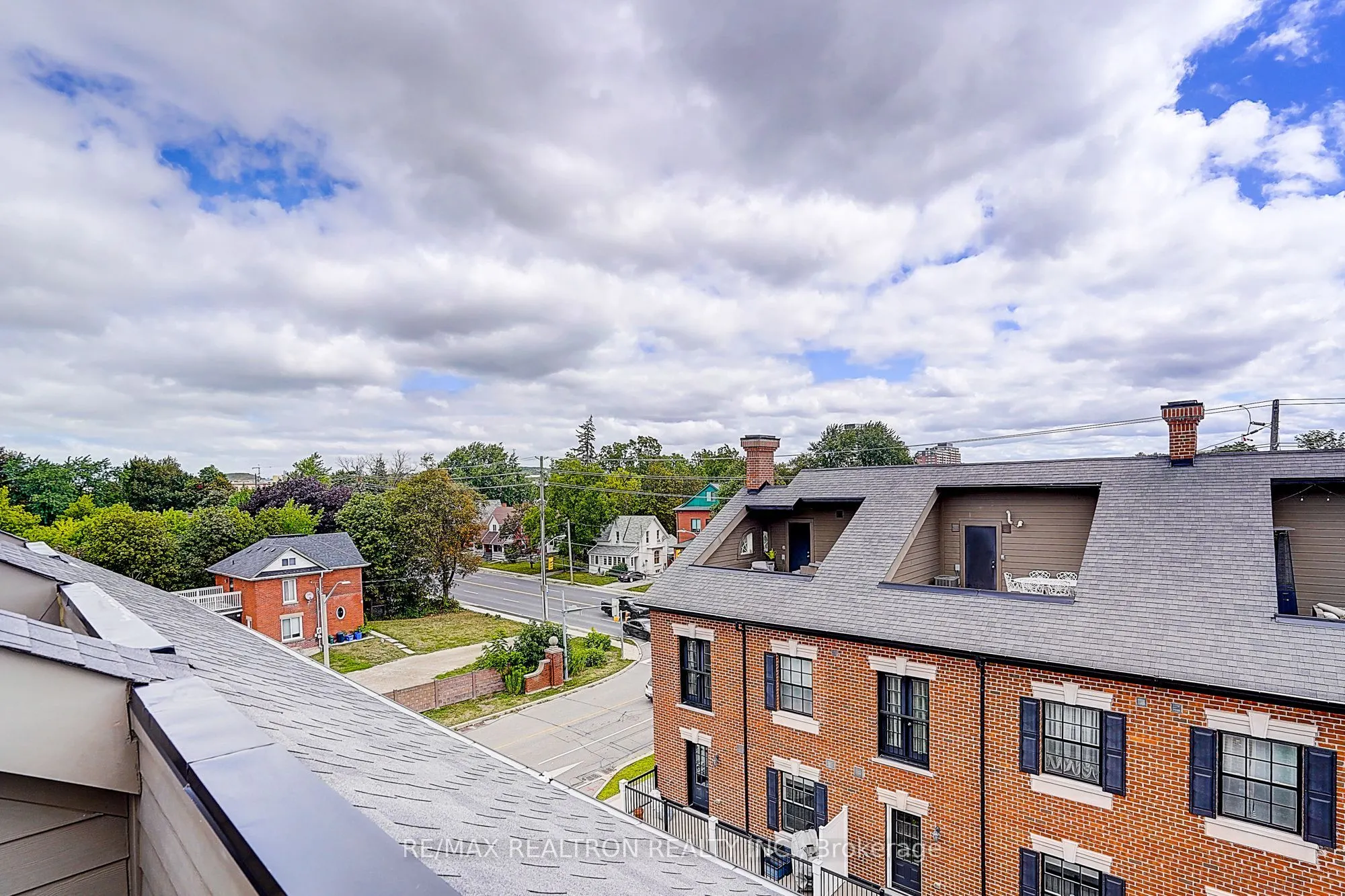 10060 Keele Street #11