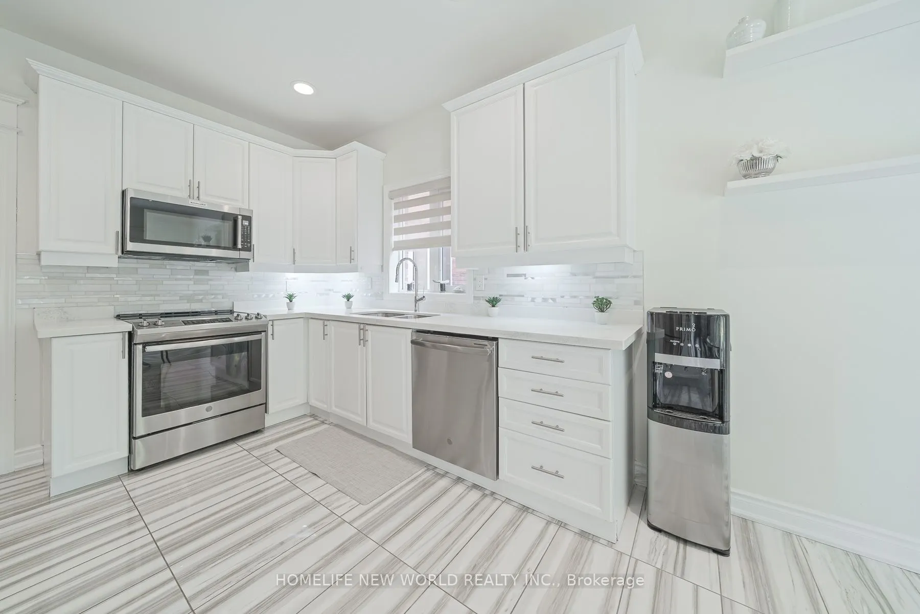 397 Hewitt Circle