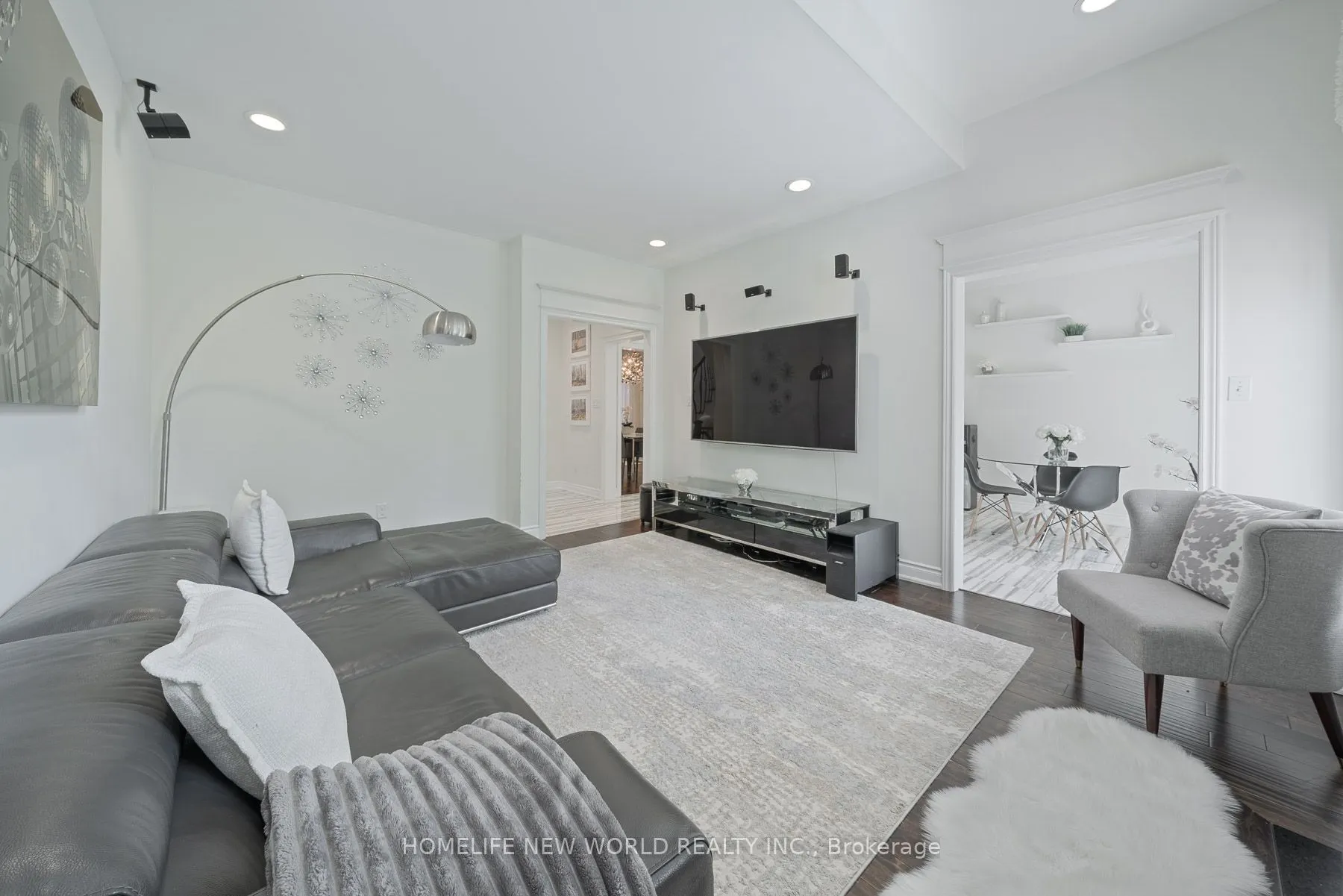 397 Hewitt Circle