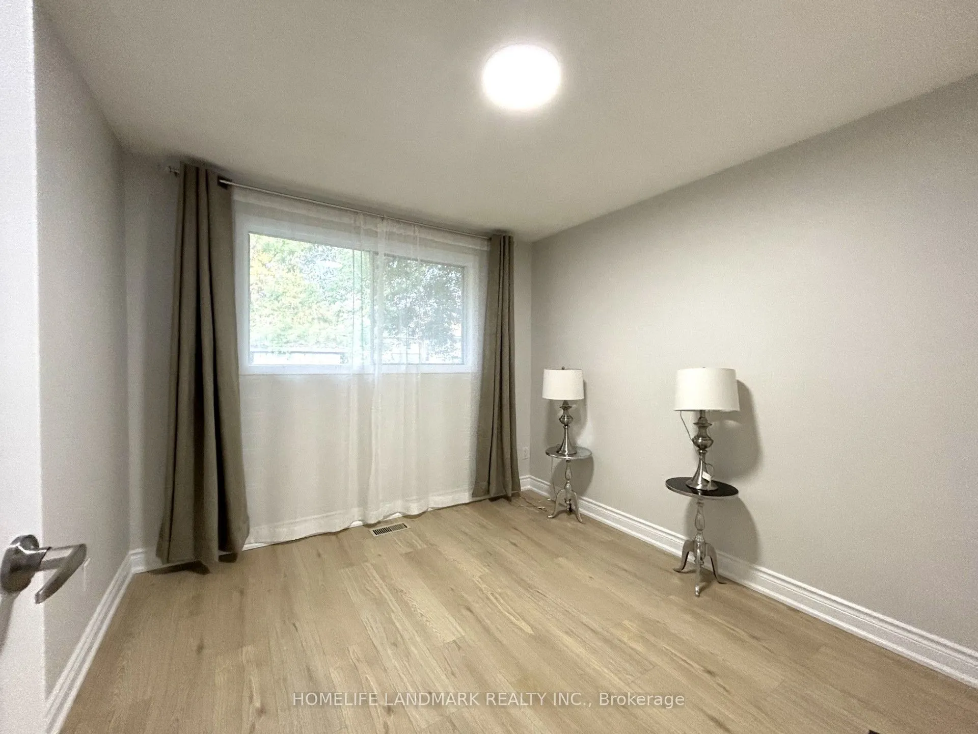 53 Moray Avenue #Upper
