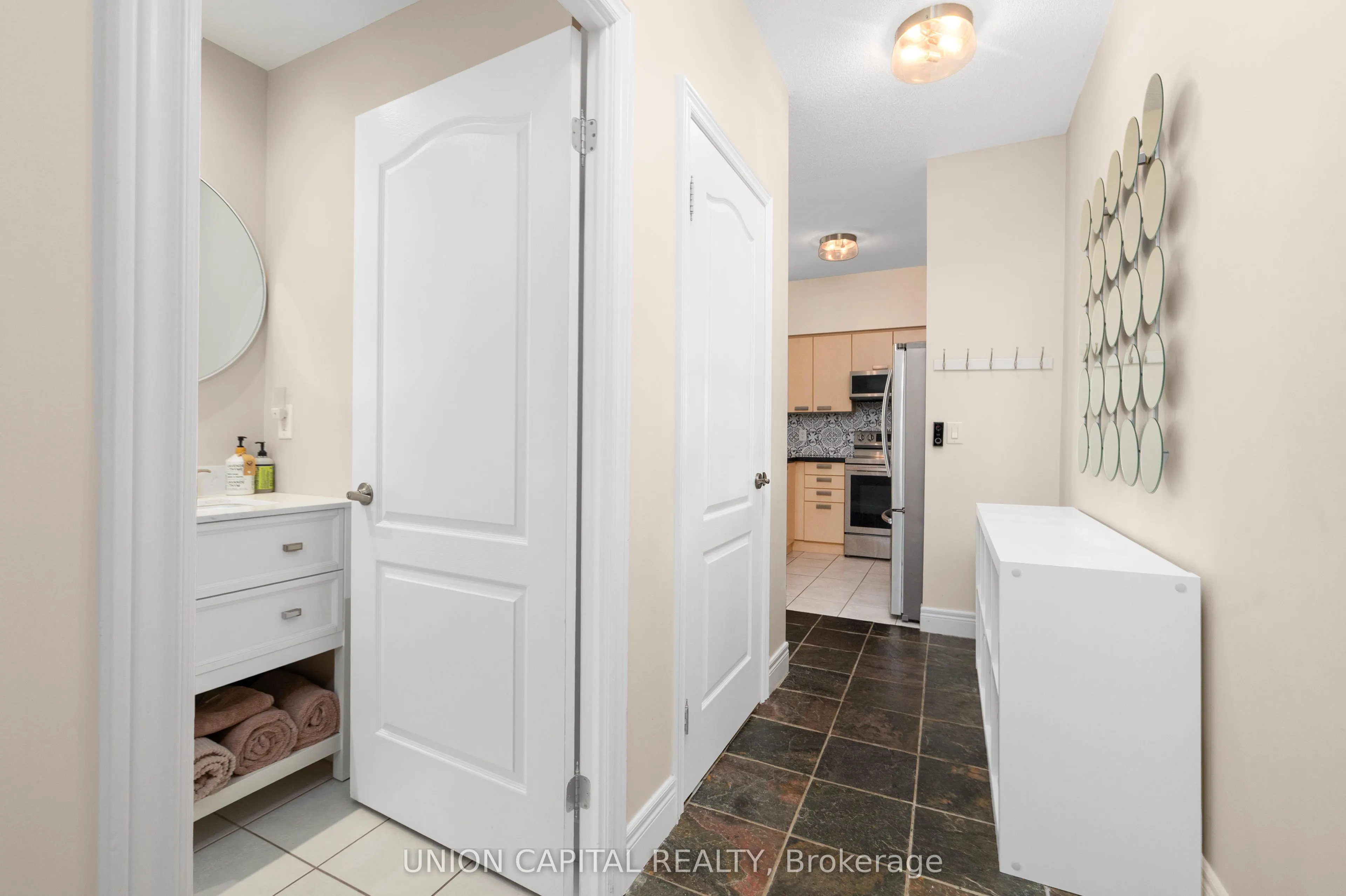 48 Suncrest Boulevard #102