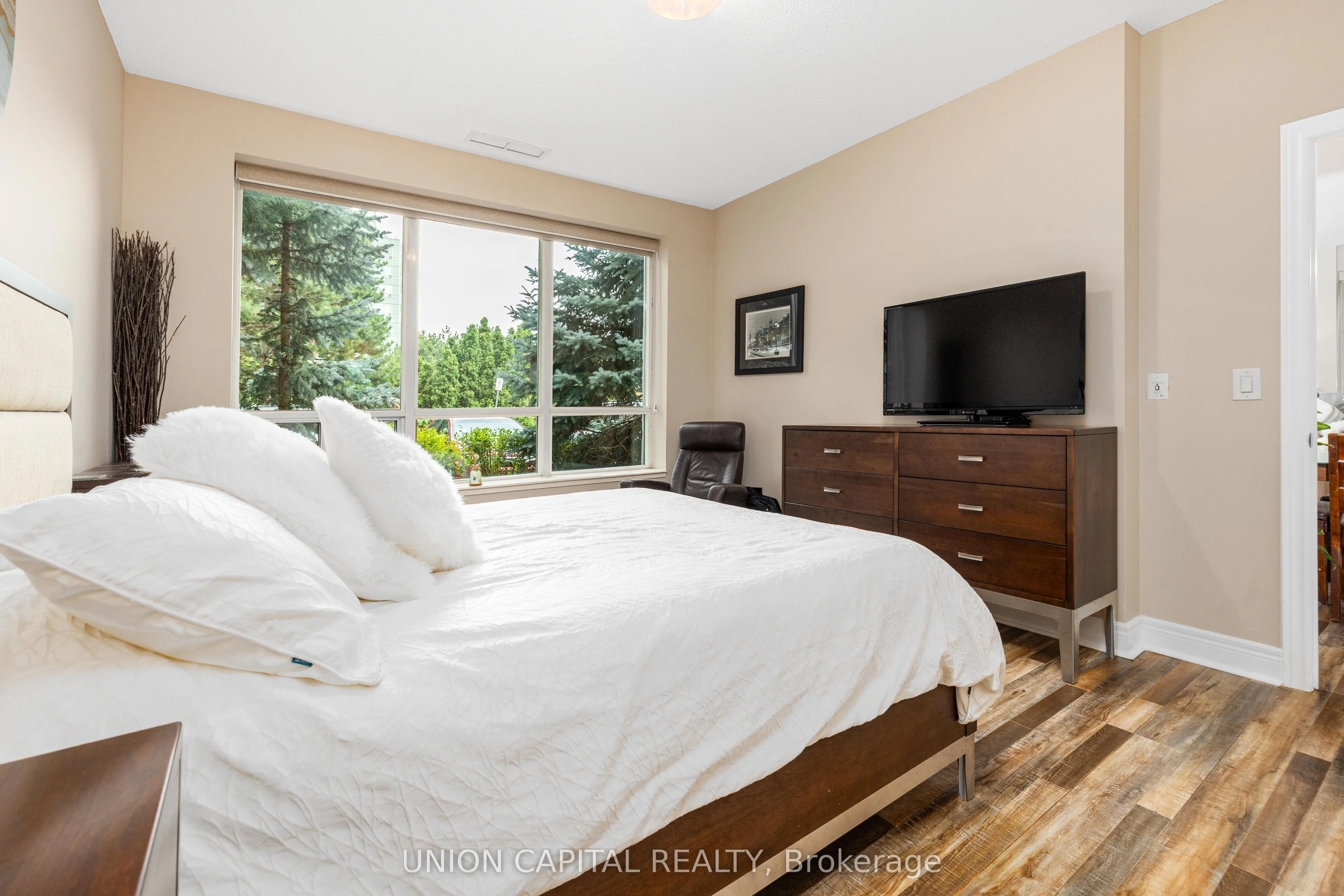 48 Suncrest Boulevard #102