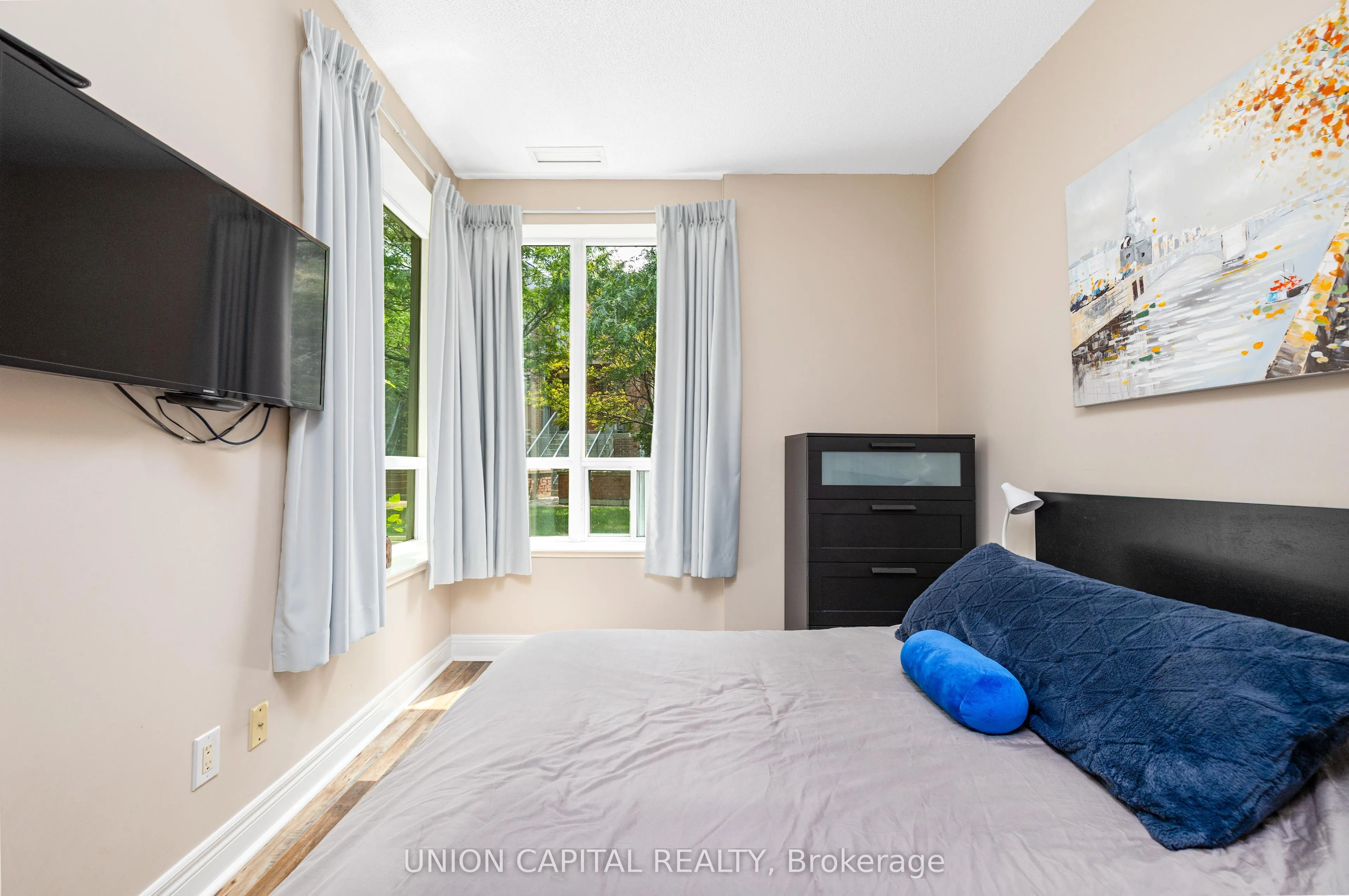48 Suncrest Boulevard #102