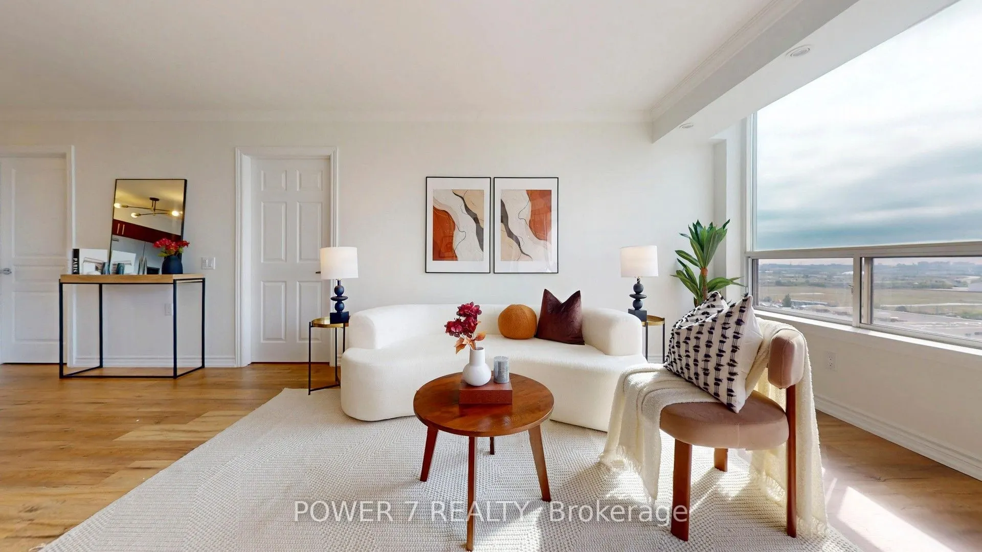 9015 Leslie Street #LPH18