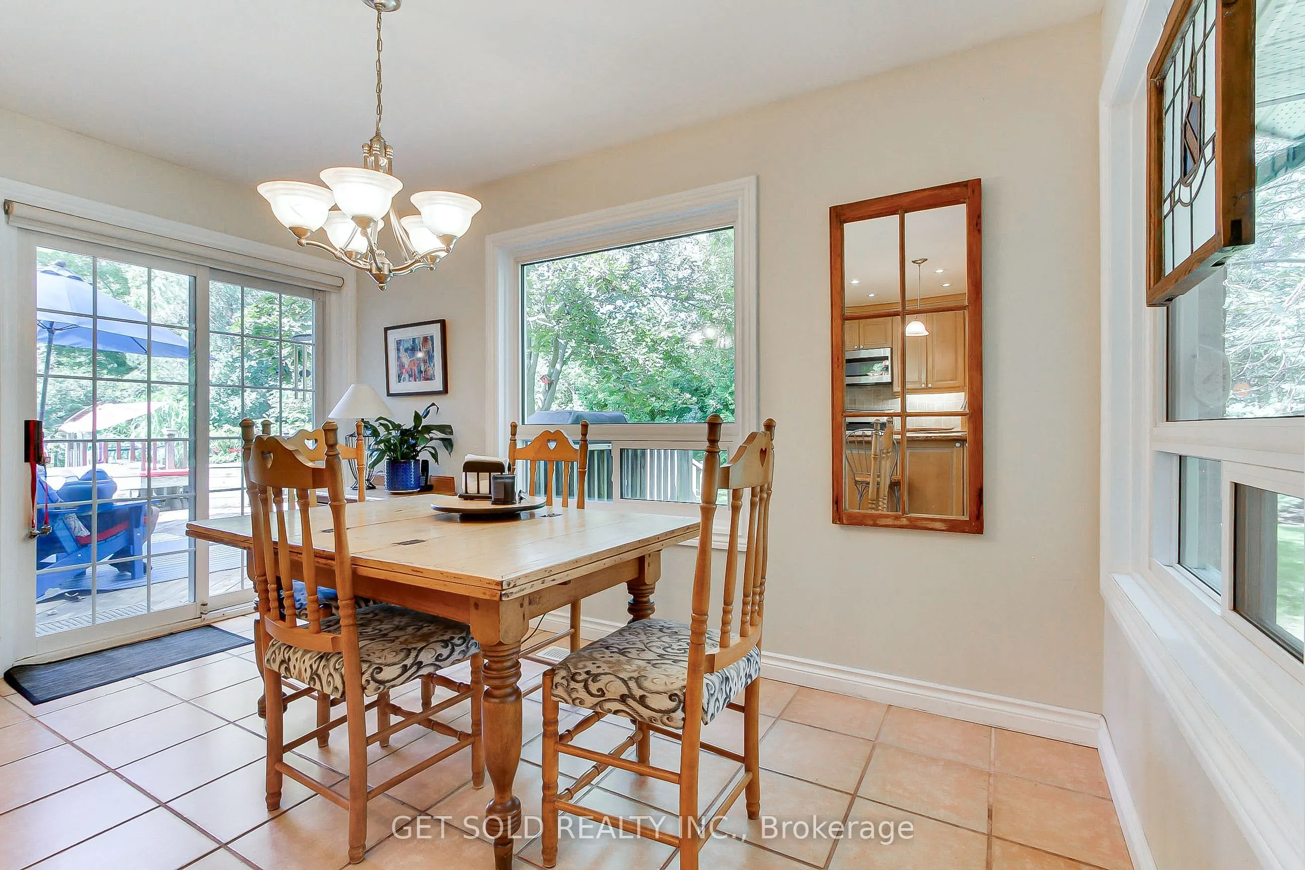 18 Whiteville Court