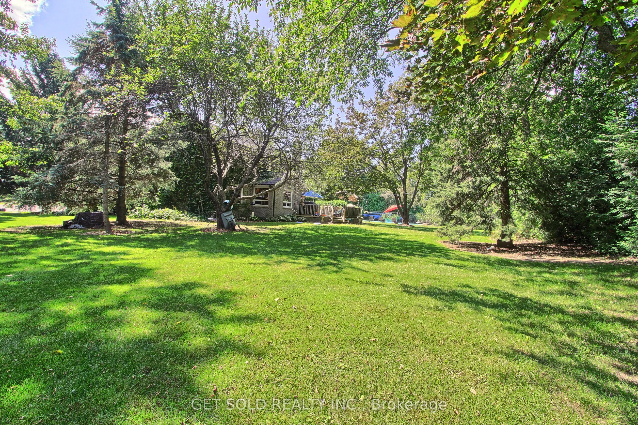 18 Whiteville Court