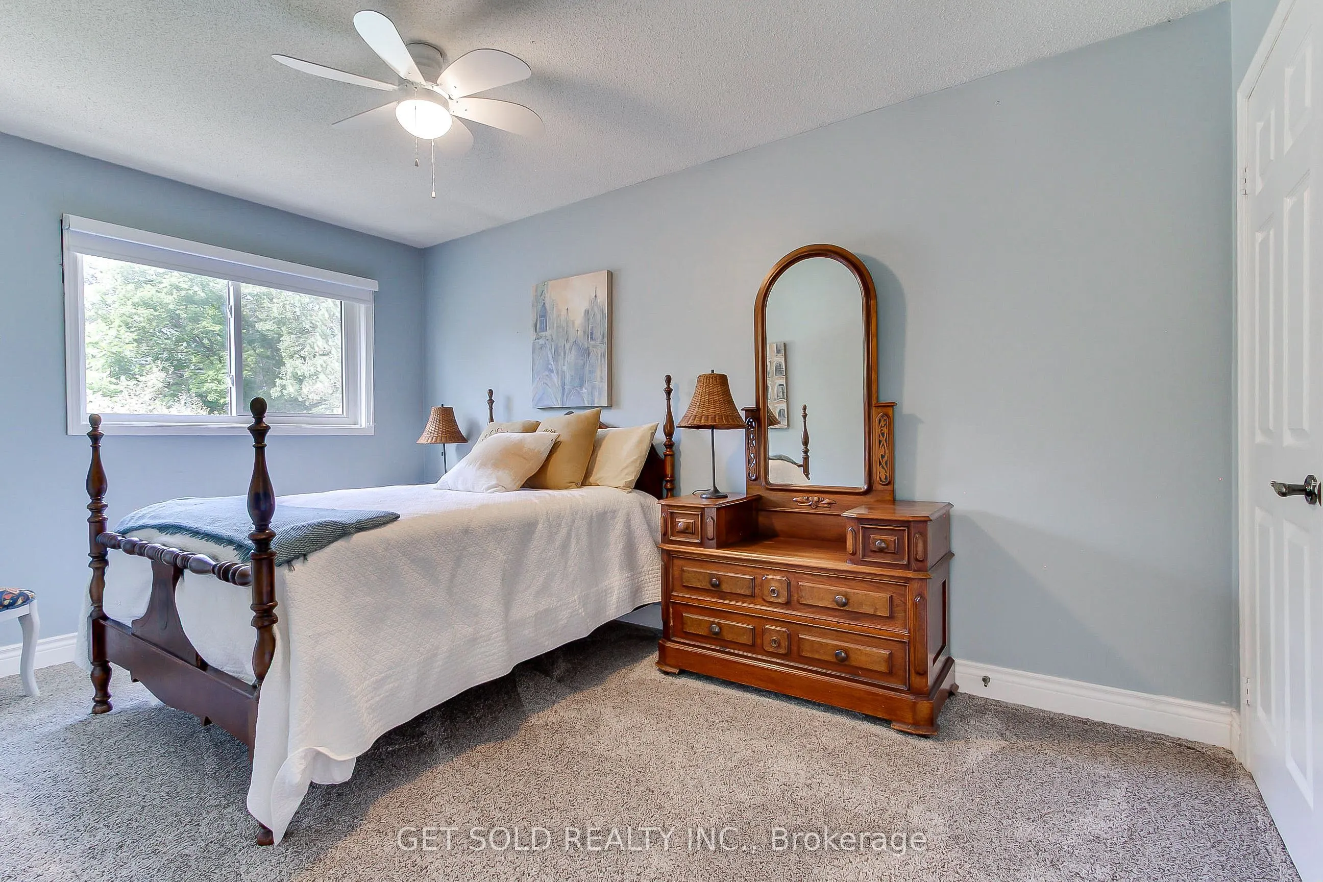 18 Whiteville Court