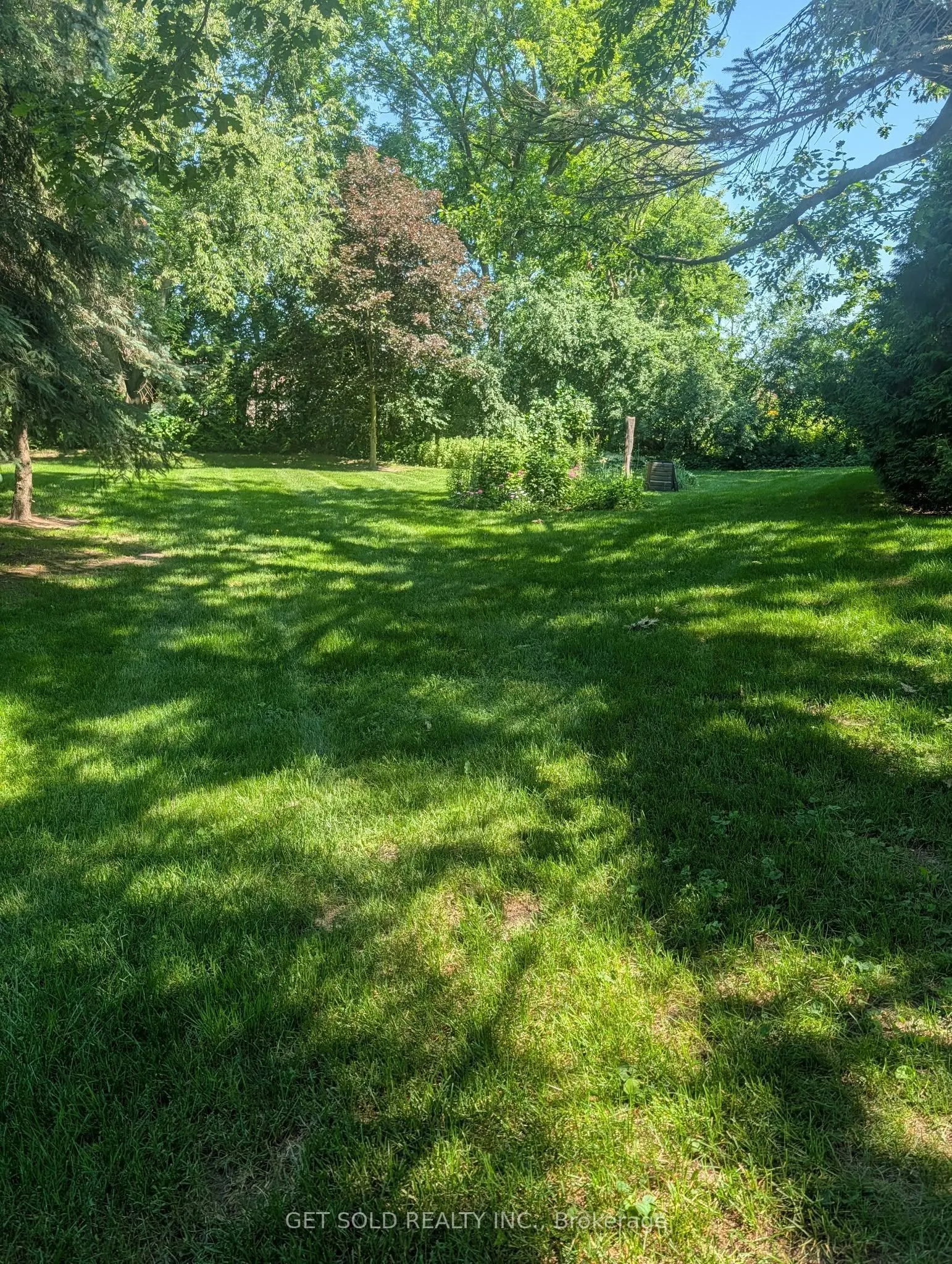 18 Whiteville Court