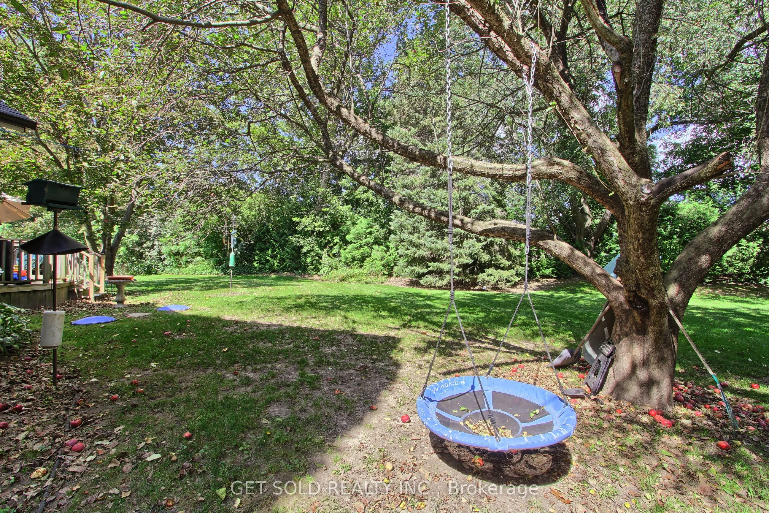18 Whiteville Court