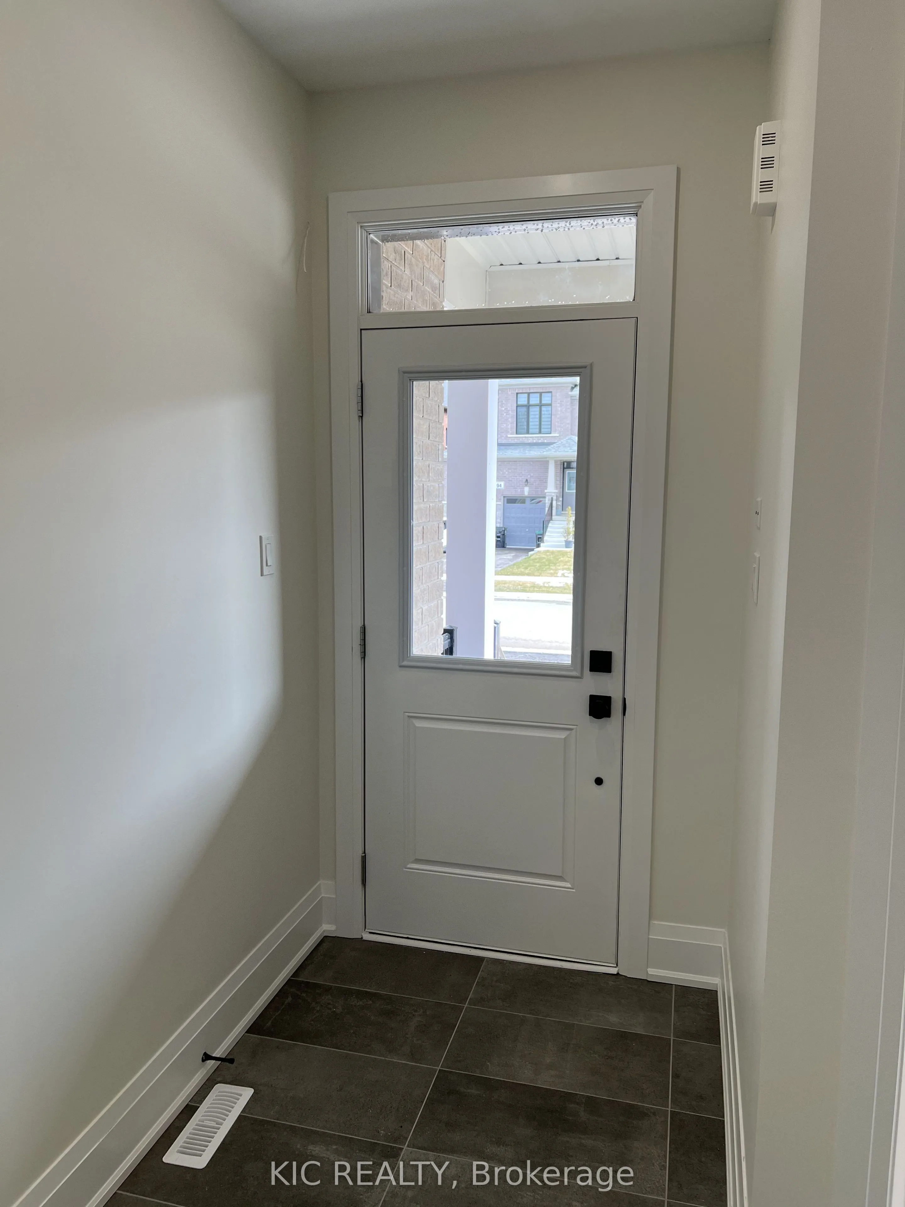 93 Baycroft Boulevard