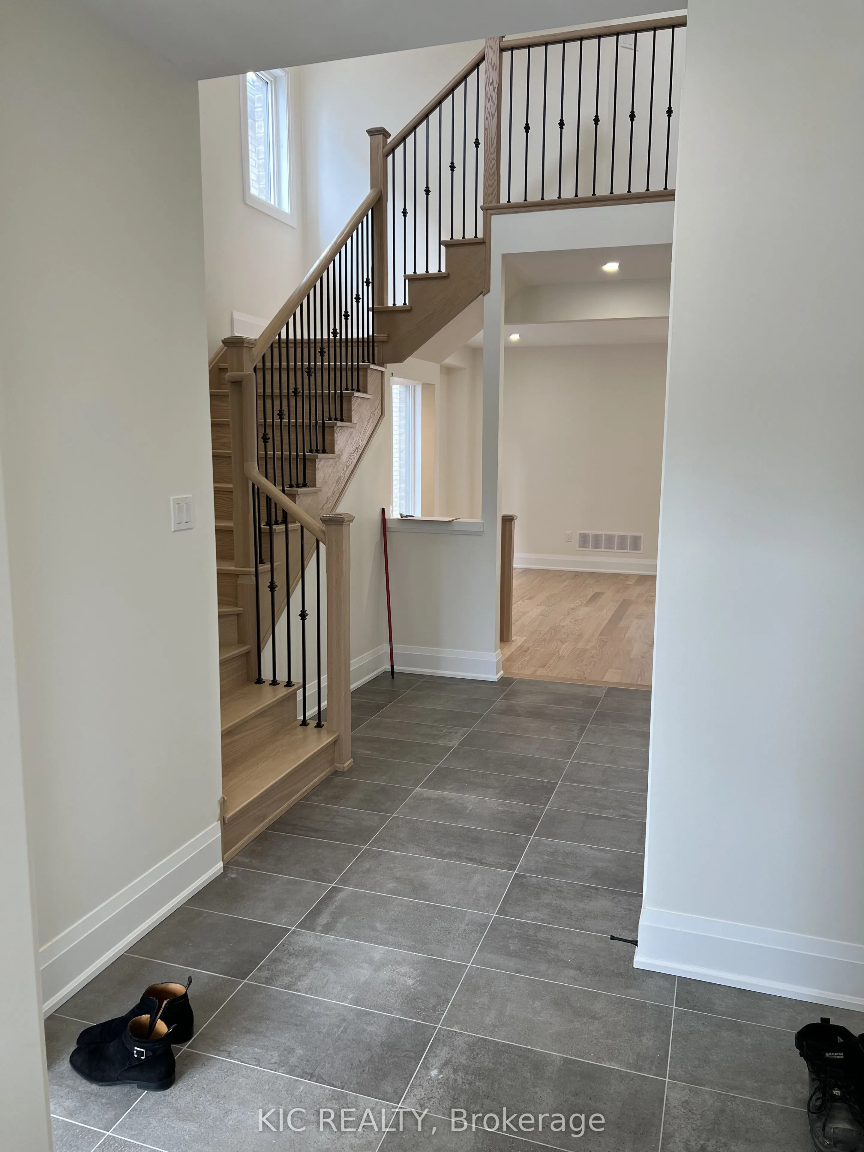 93 Baycroft Boulevard