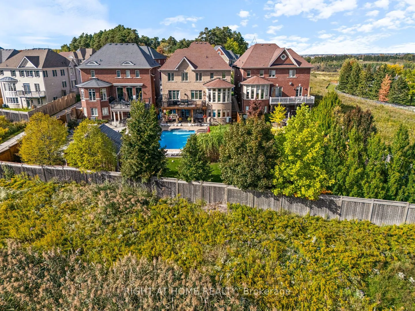 126 Vines Place