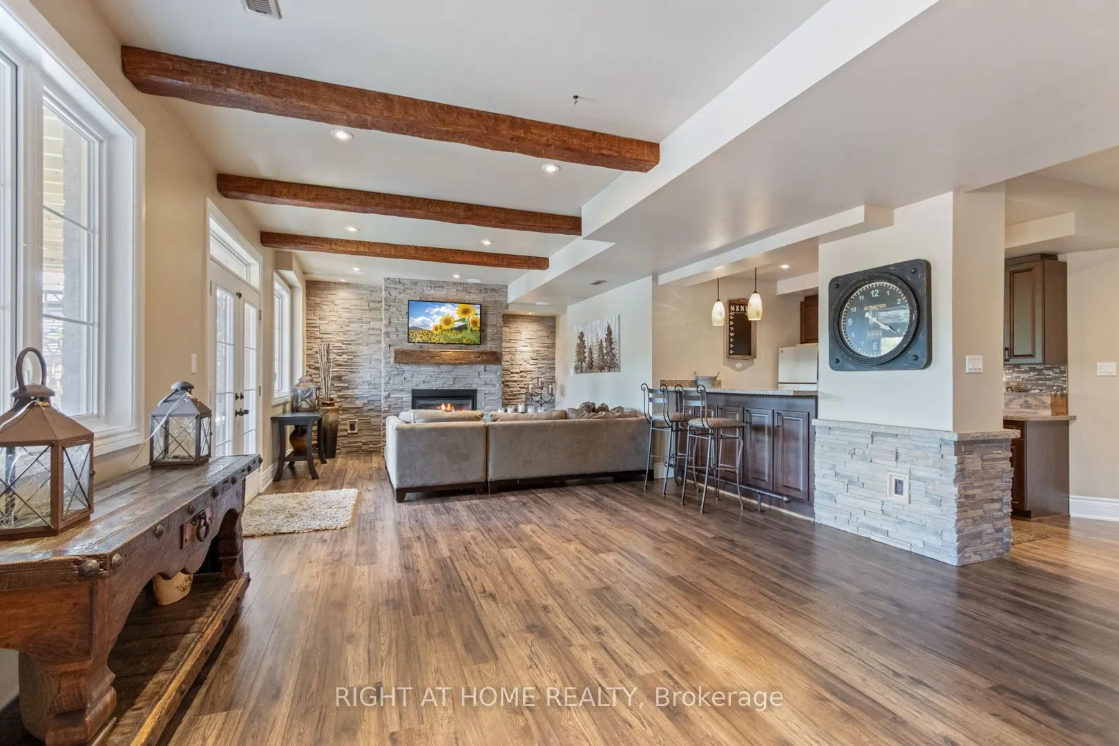 126 Vines Place