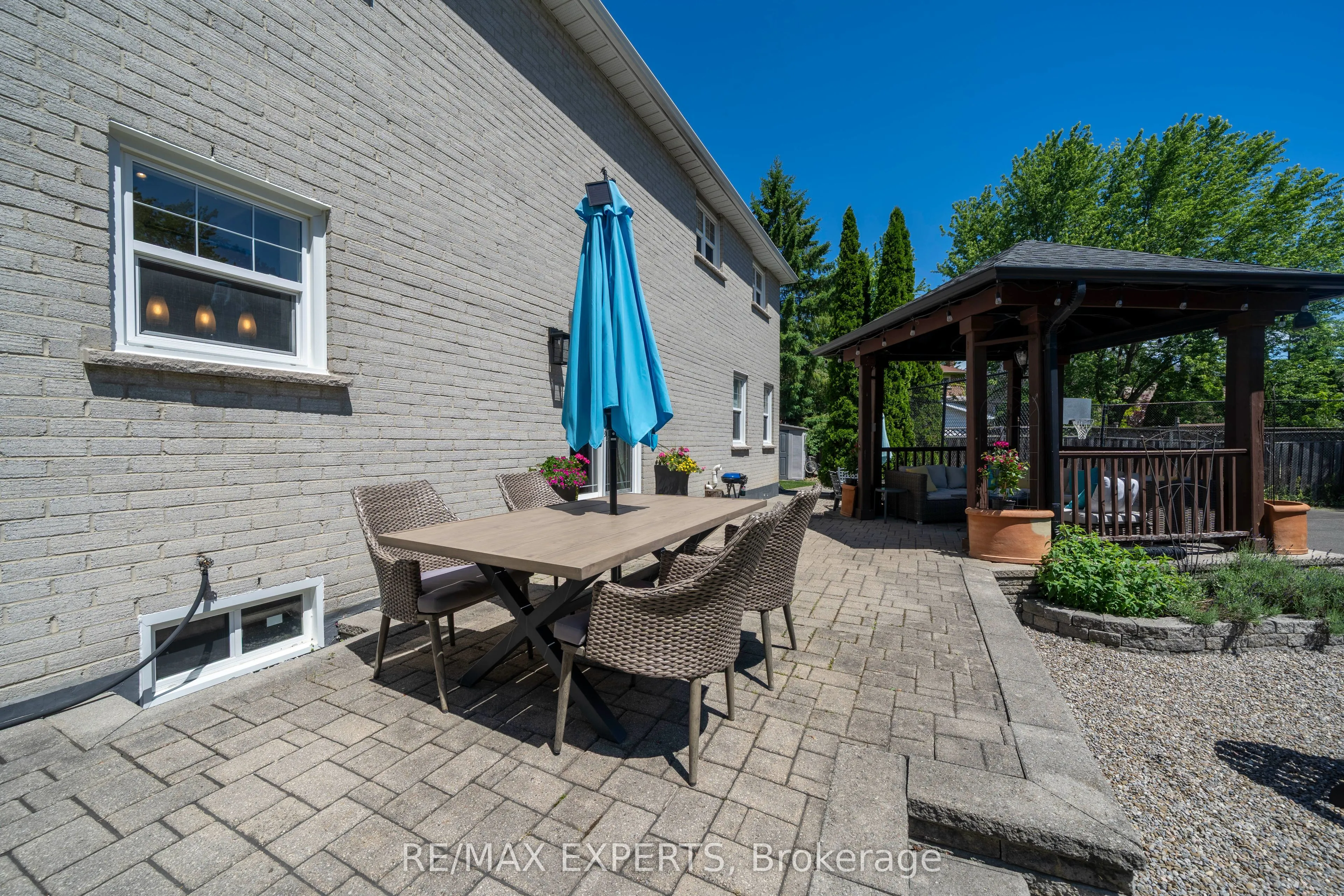 123 Fern Valley Crescent