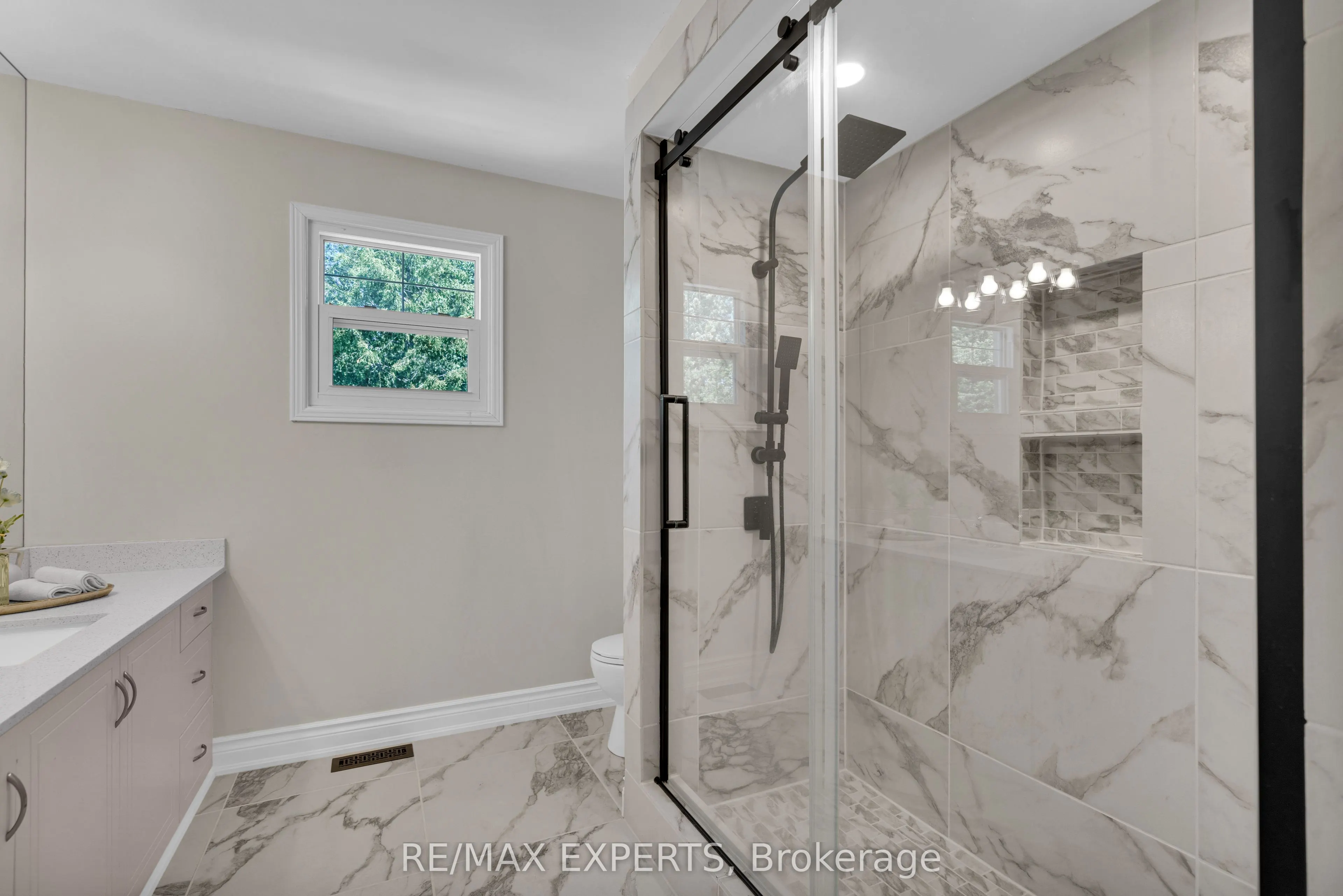 123 Fern Valley Crescent