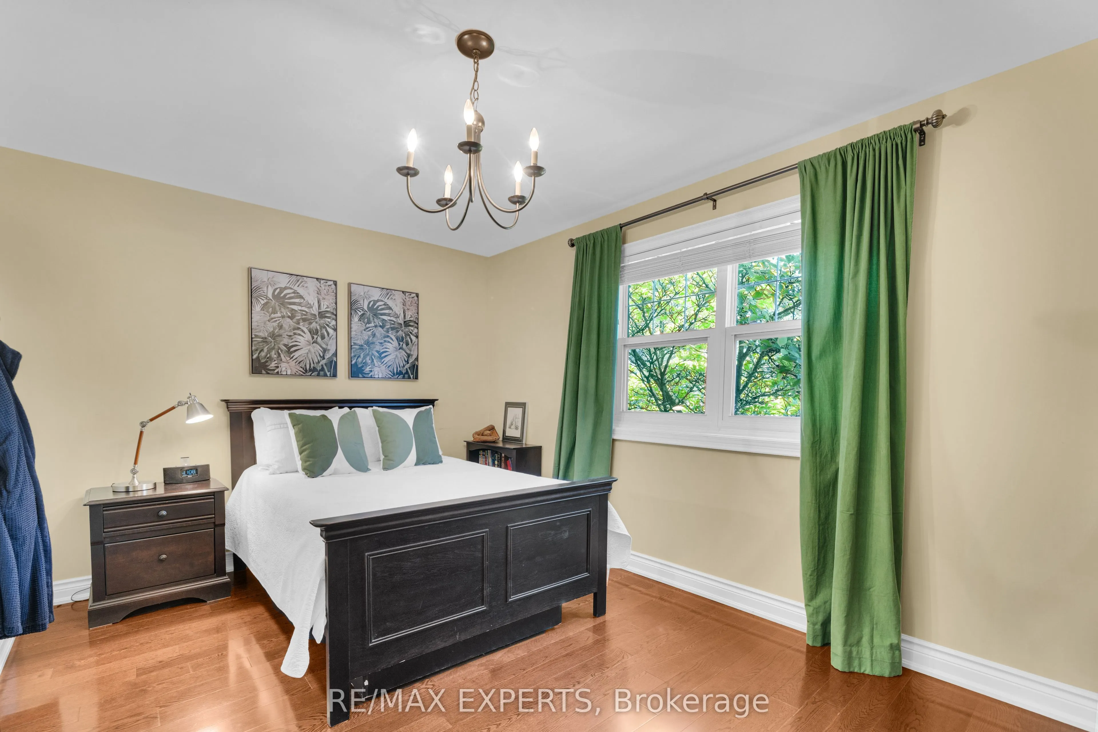 123 Fern Valley Crescent