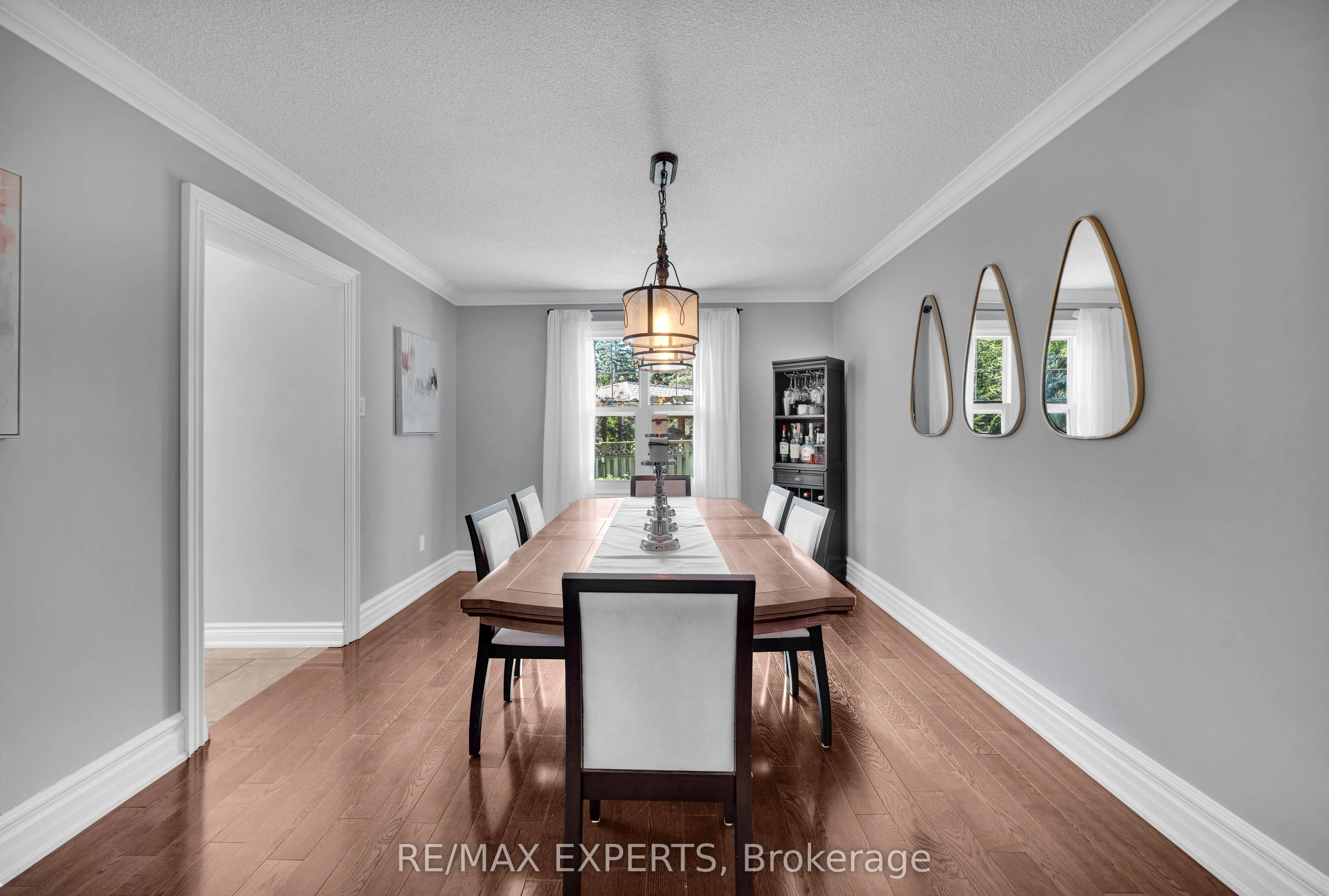 123 Fern Valley Crescent