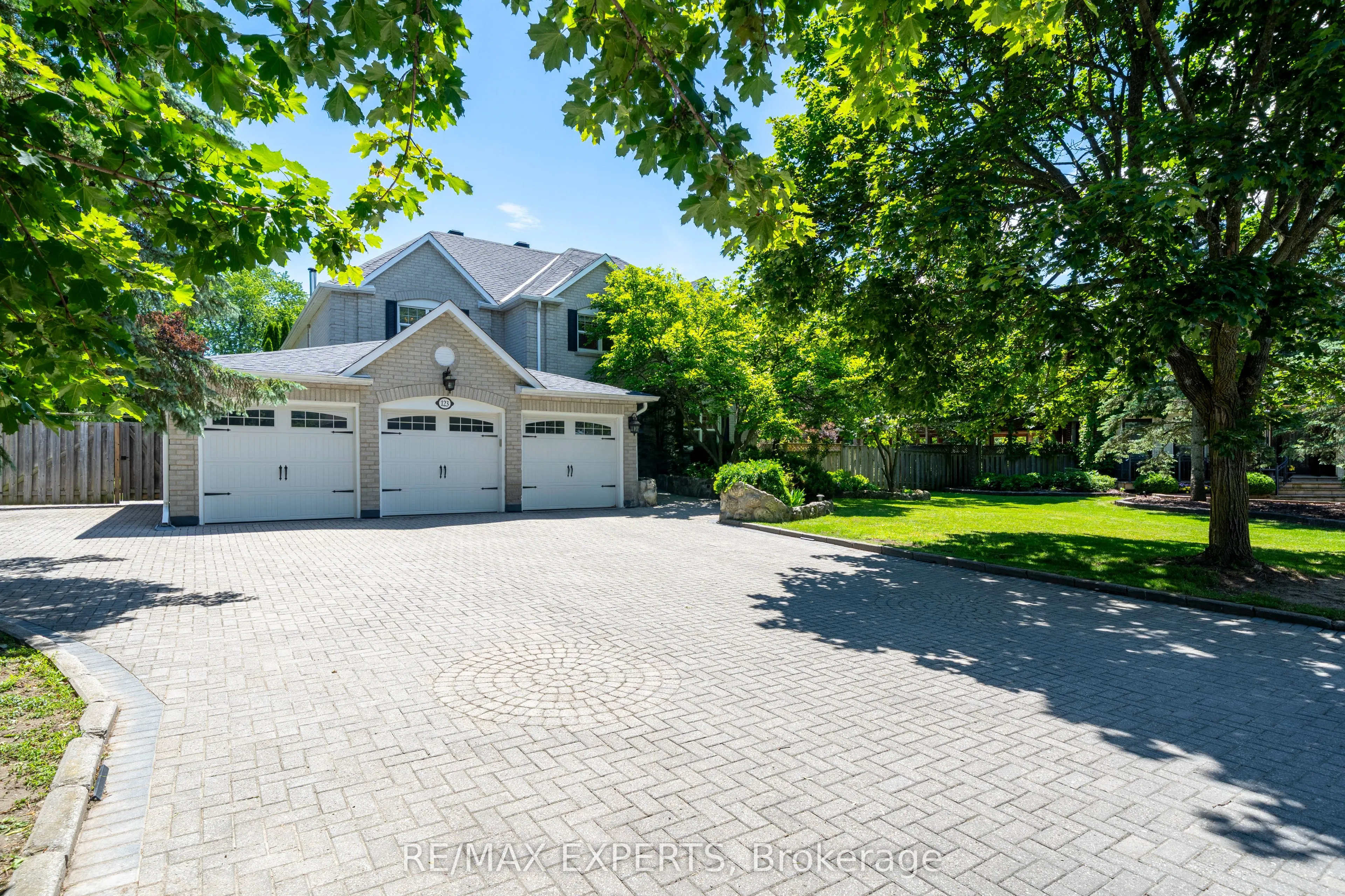 123 Fern Valley Crescent