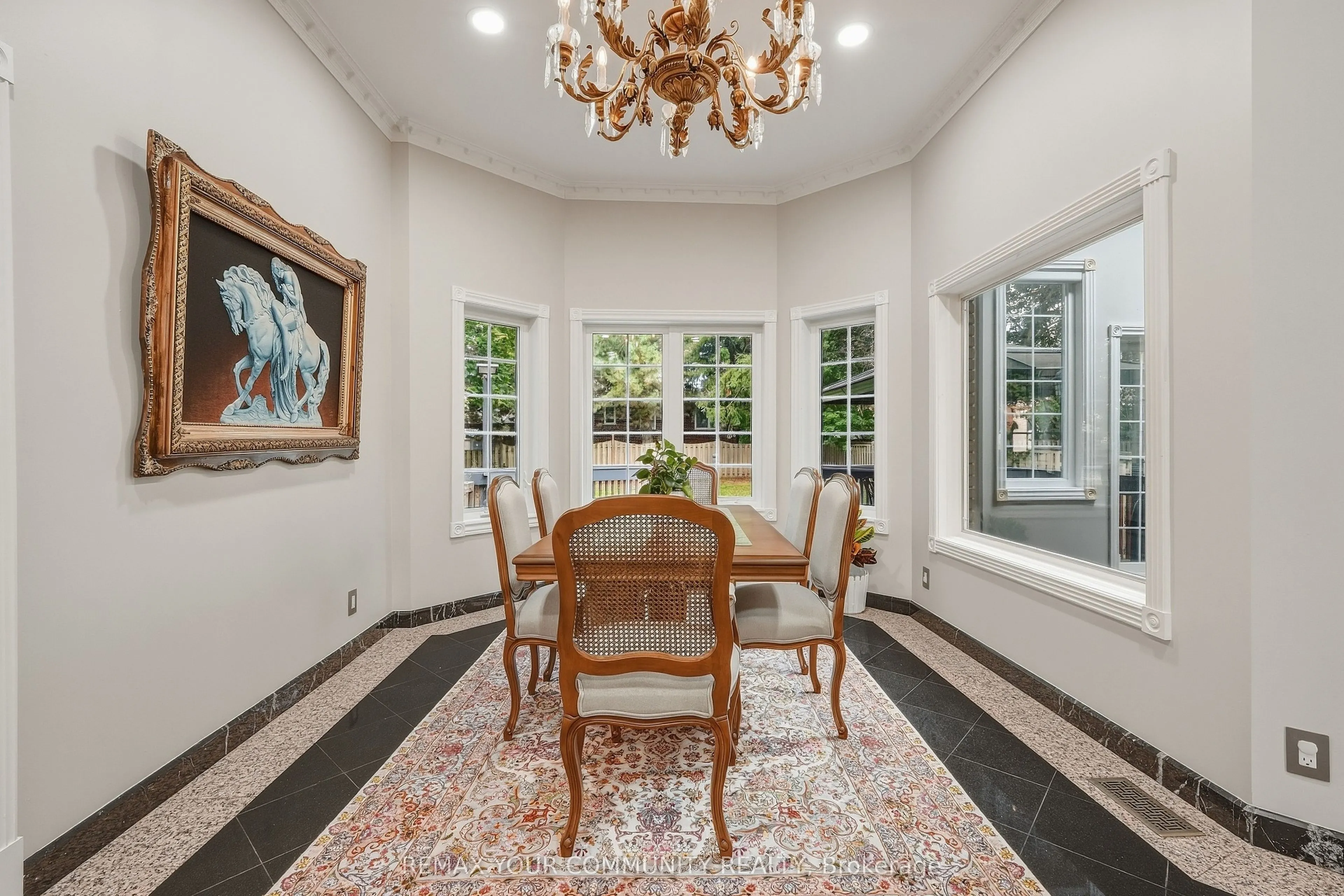 176 Old Surrey Lane
