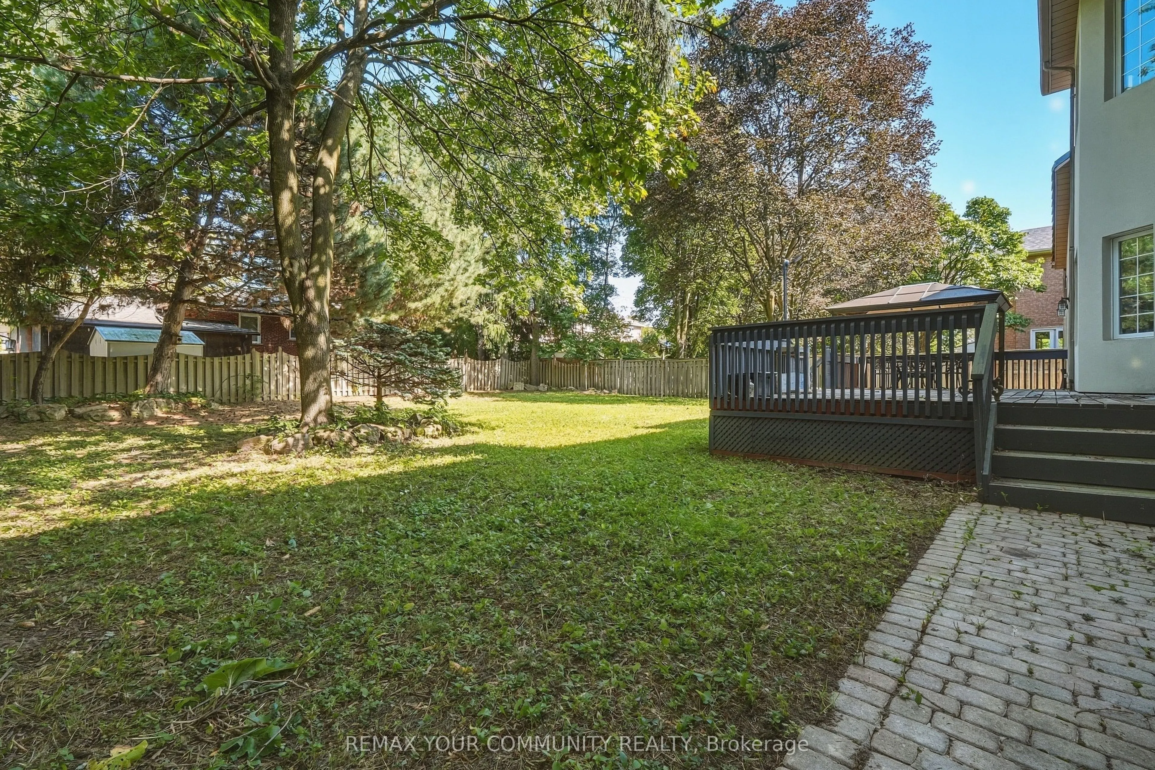 176 Old Surrey Lane